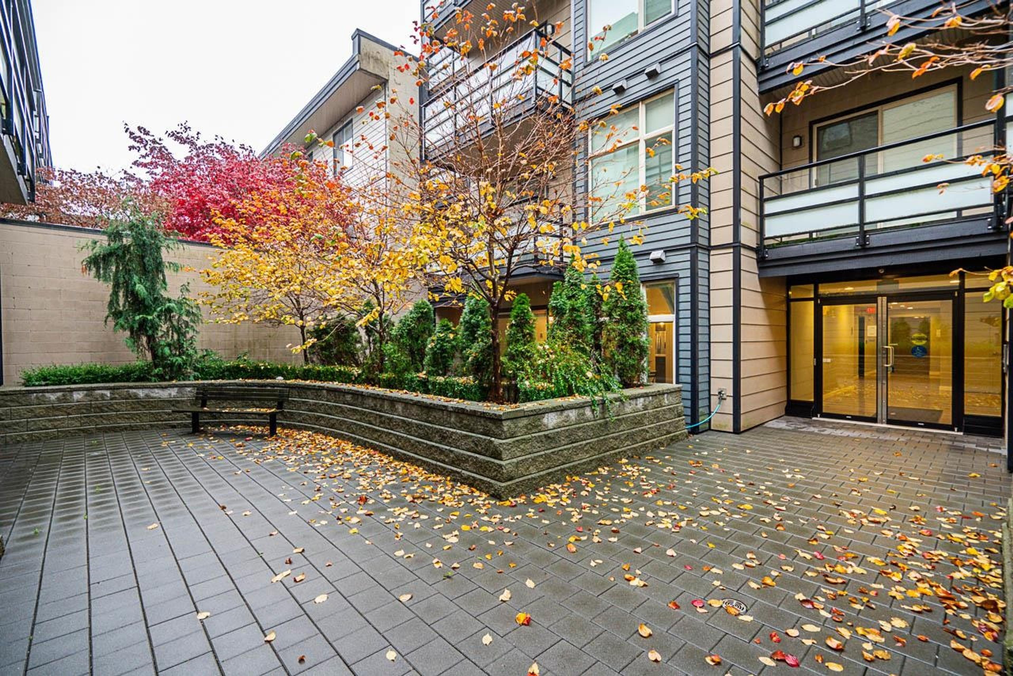 7727 Royal Oak Avenue, Burnaby - Exteriors - Photo 1