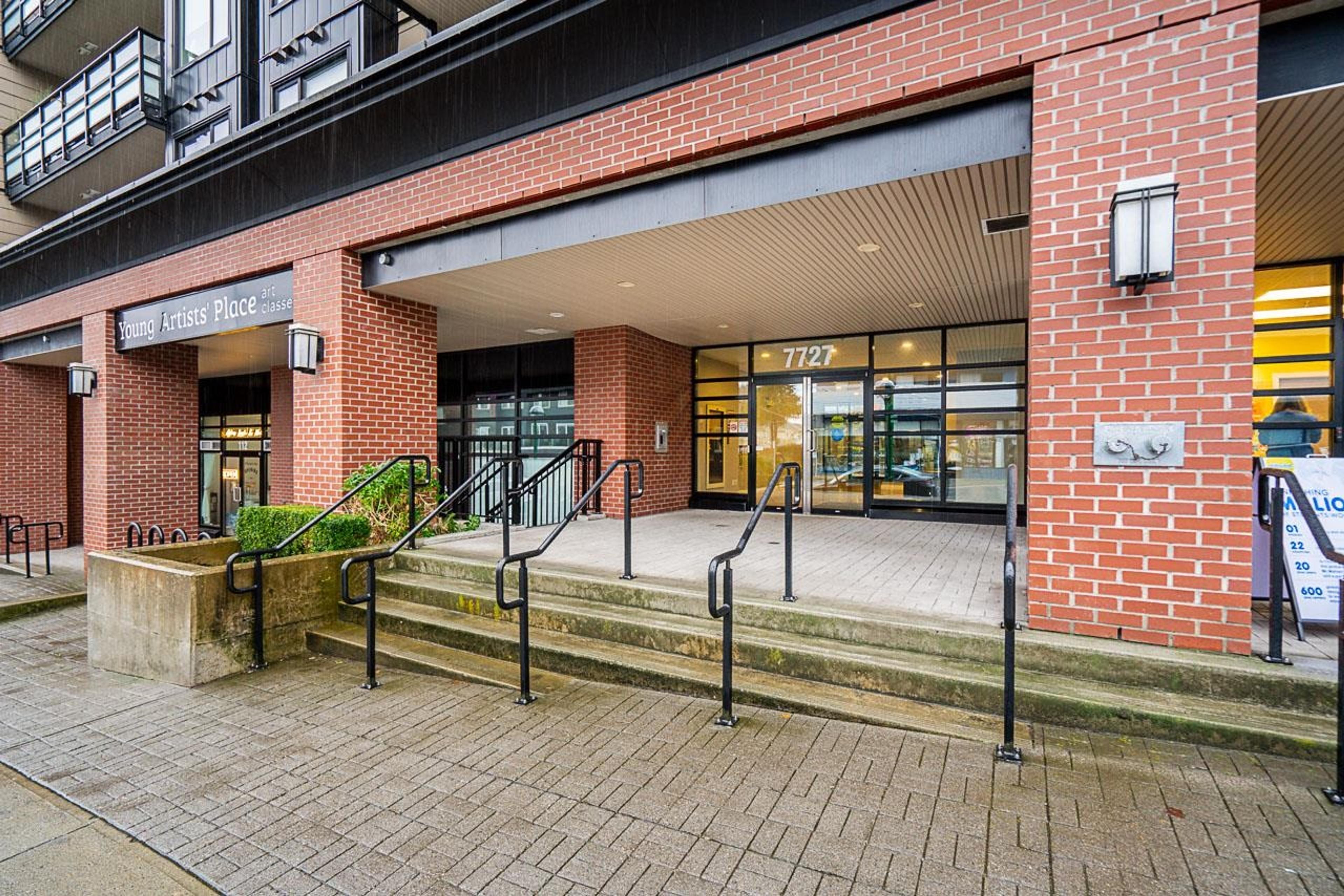 7727 Royal Oak Avenue, Burnaby - Exteriors - Photo 3