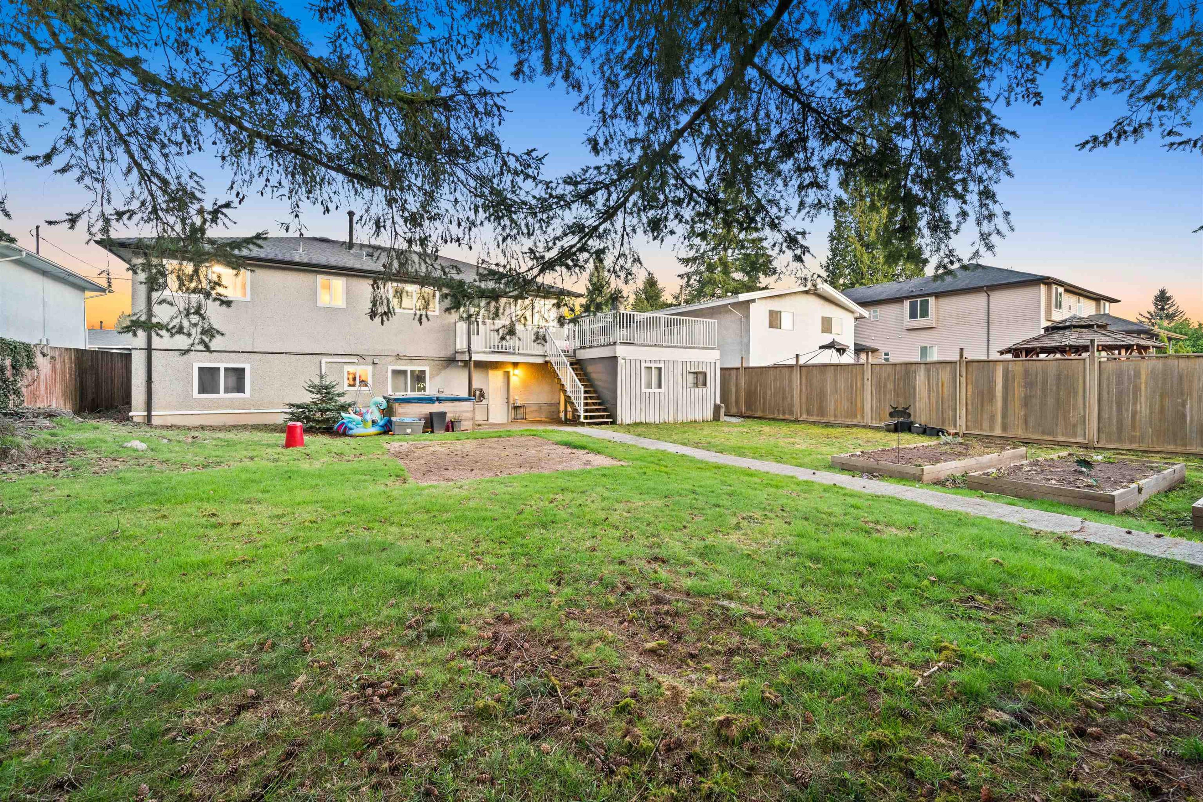 3949 SEFTON STREET - 17