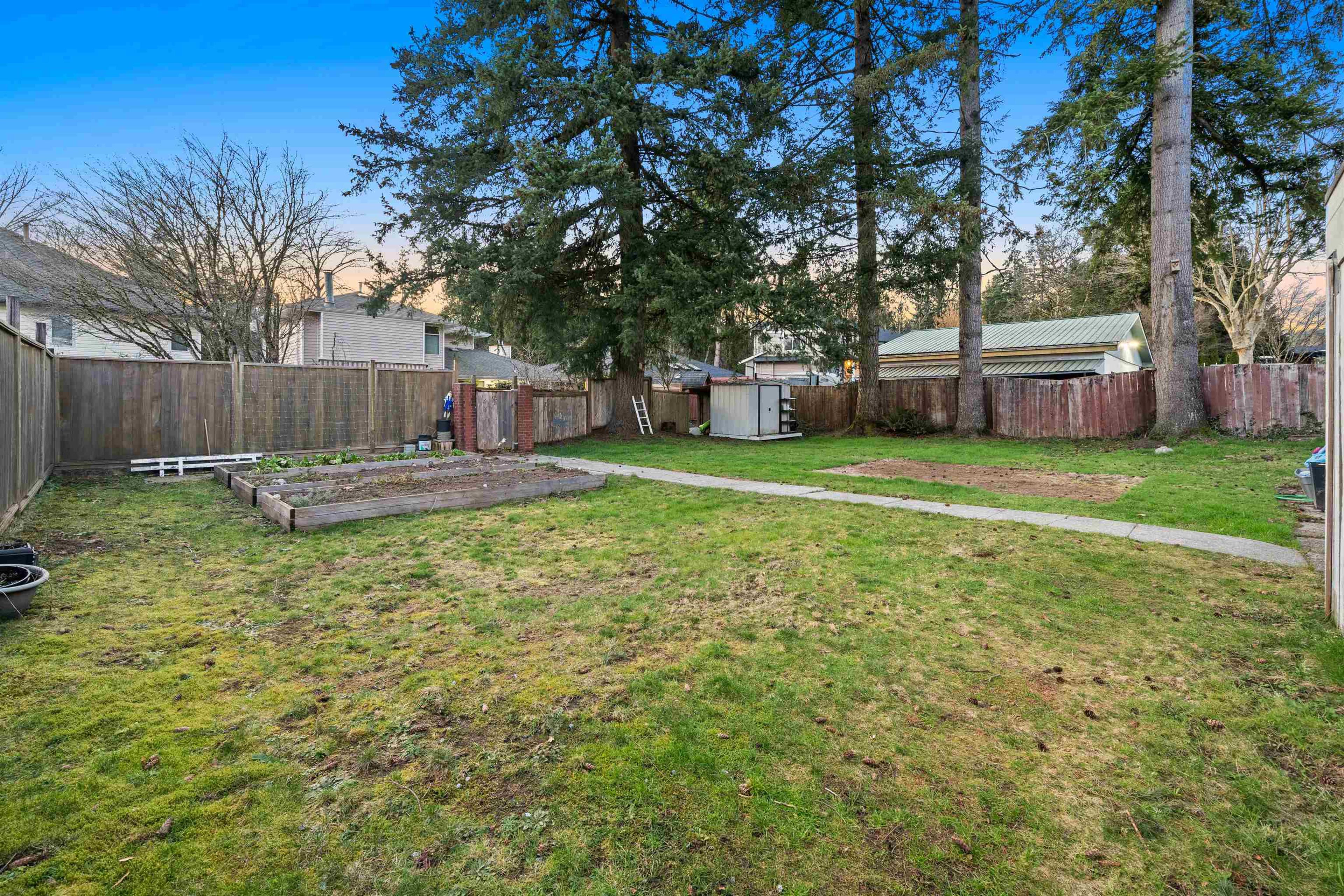 3949 SEFTON STREET - 20