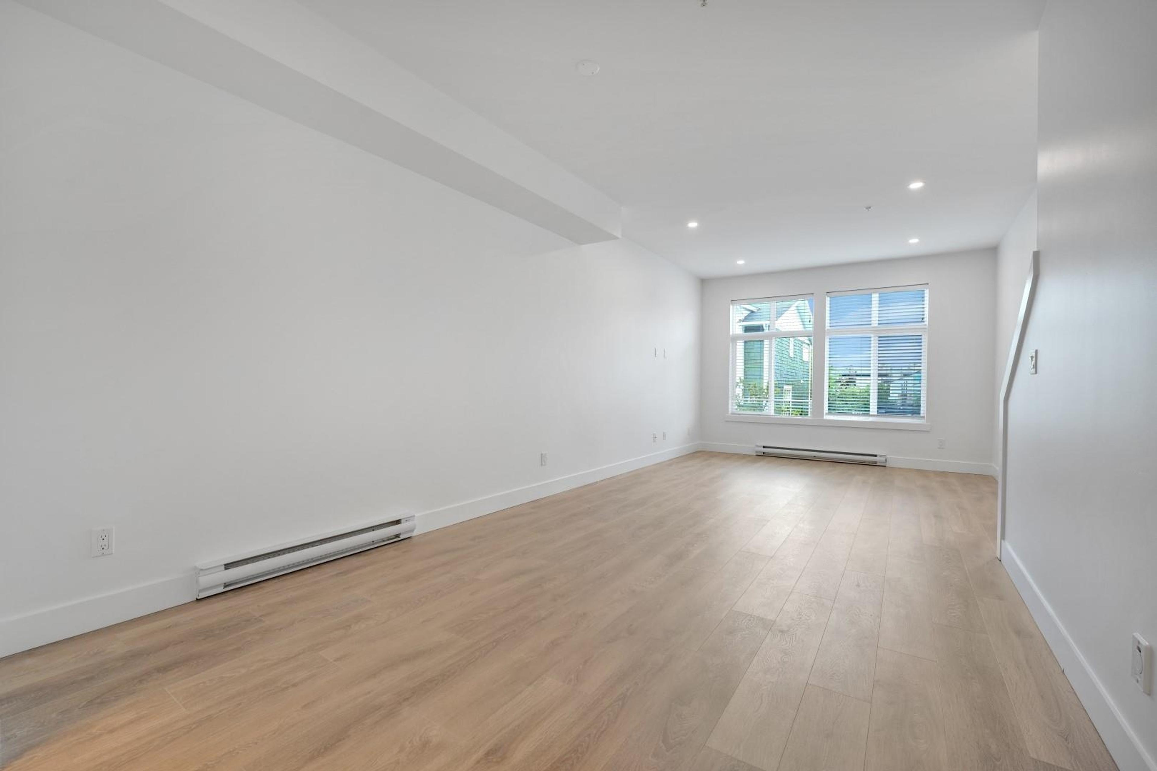 #22 24108 104 AVENUE - 10