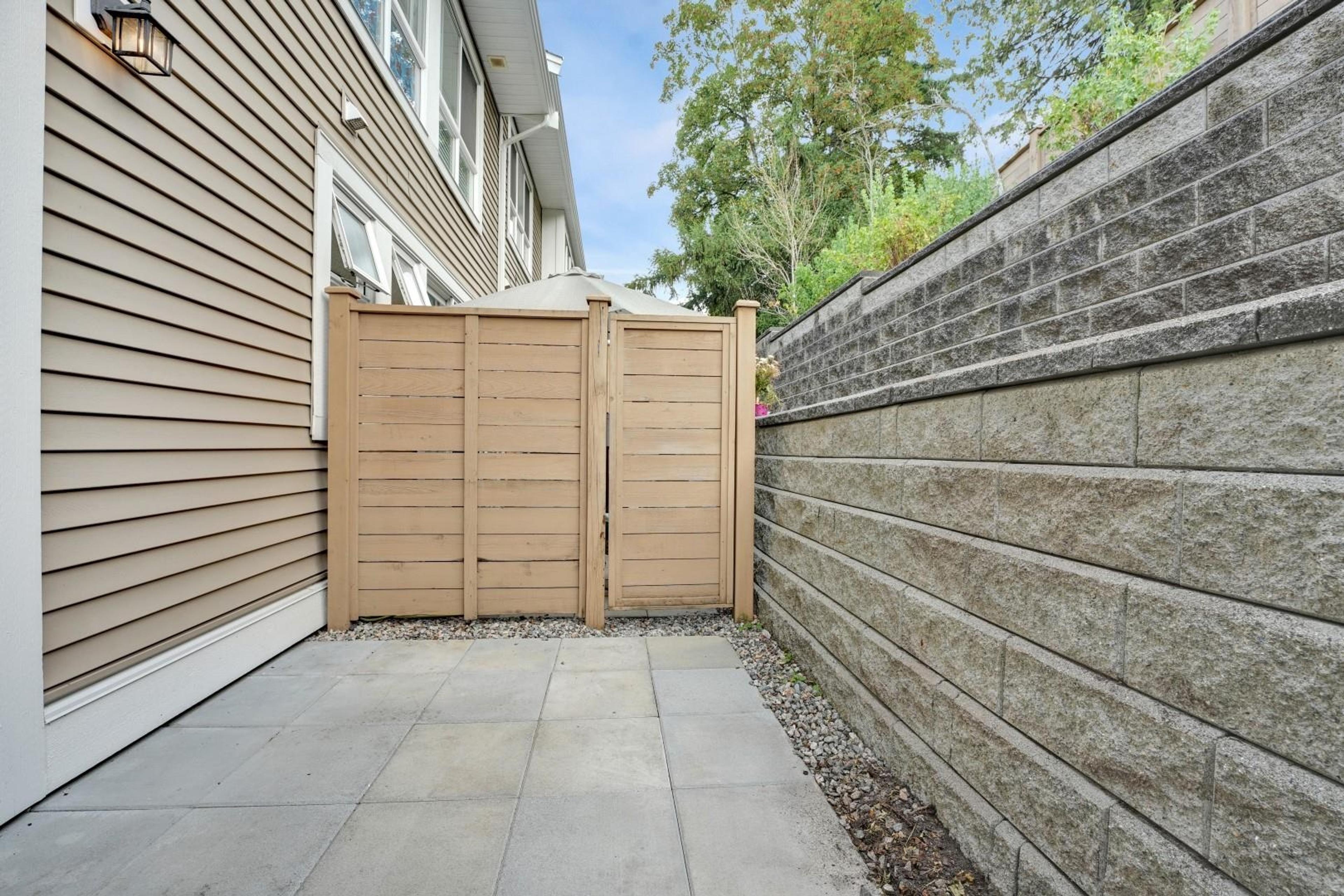 #22 24108 104 AVENUE - 18