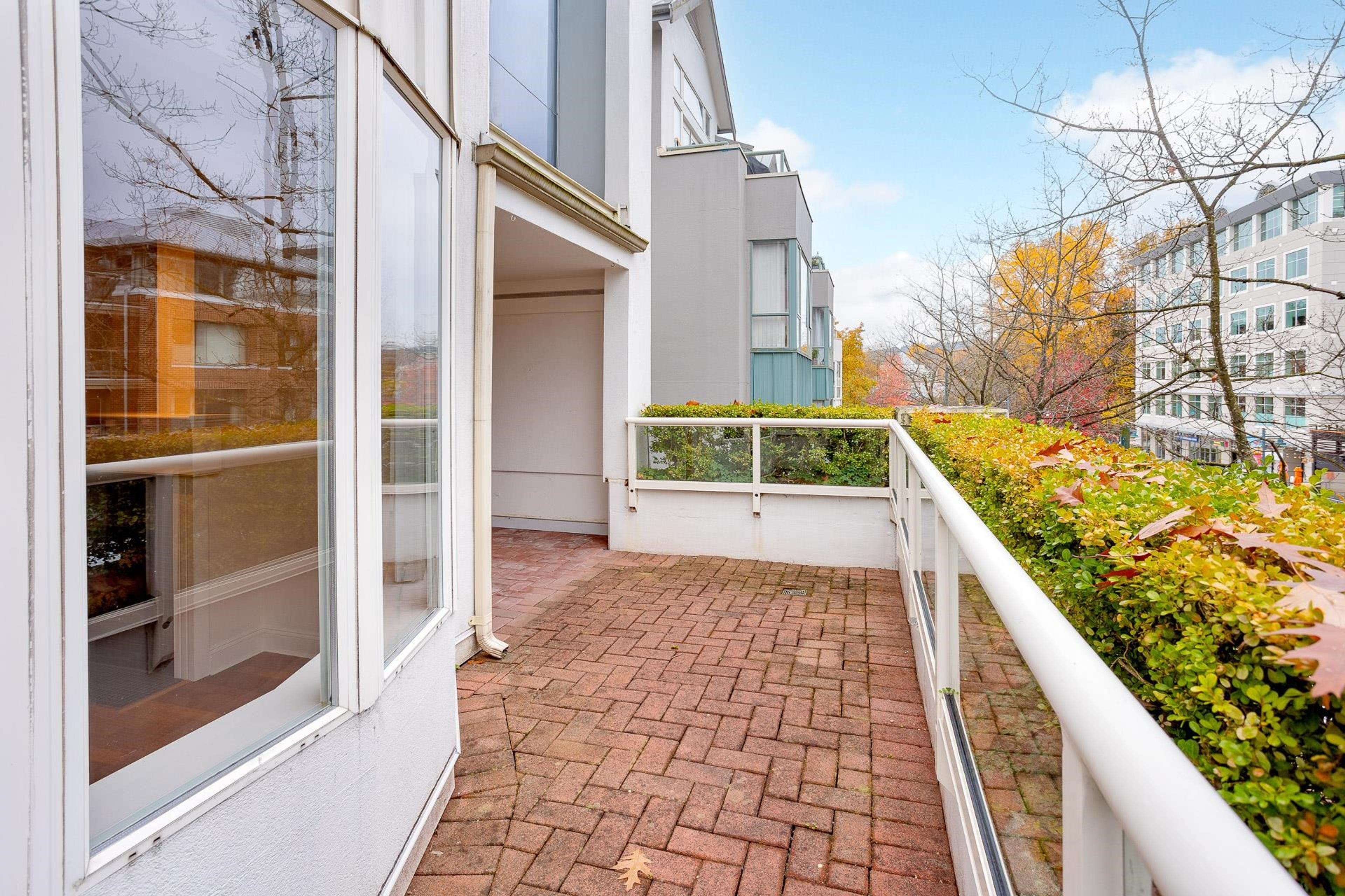 #213 220 NEWPORT DRIVE - 36