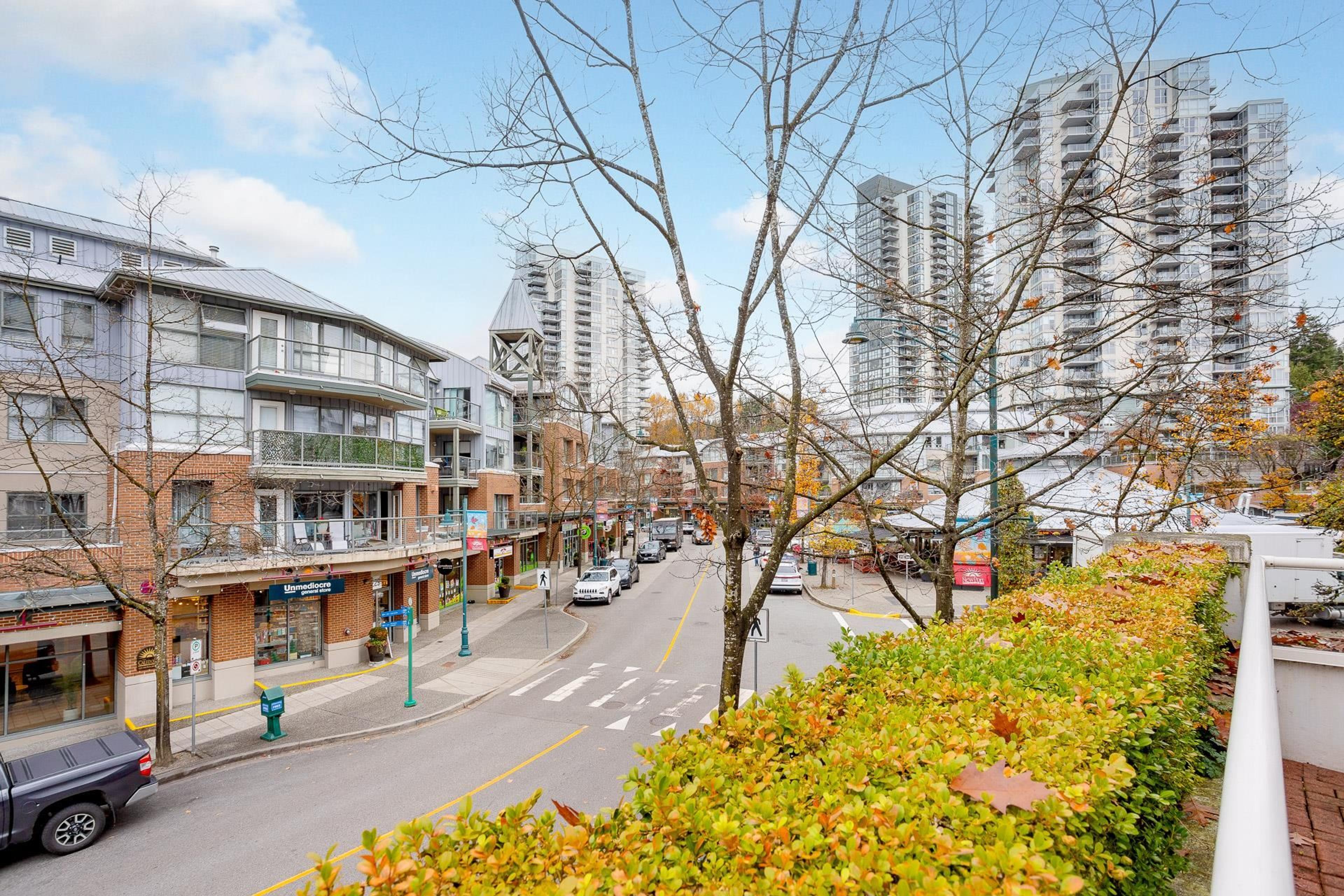 #213 220 NEWPORT DRIVE - 37