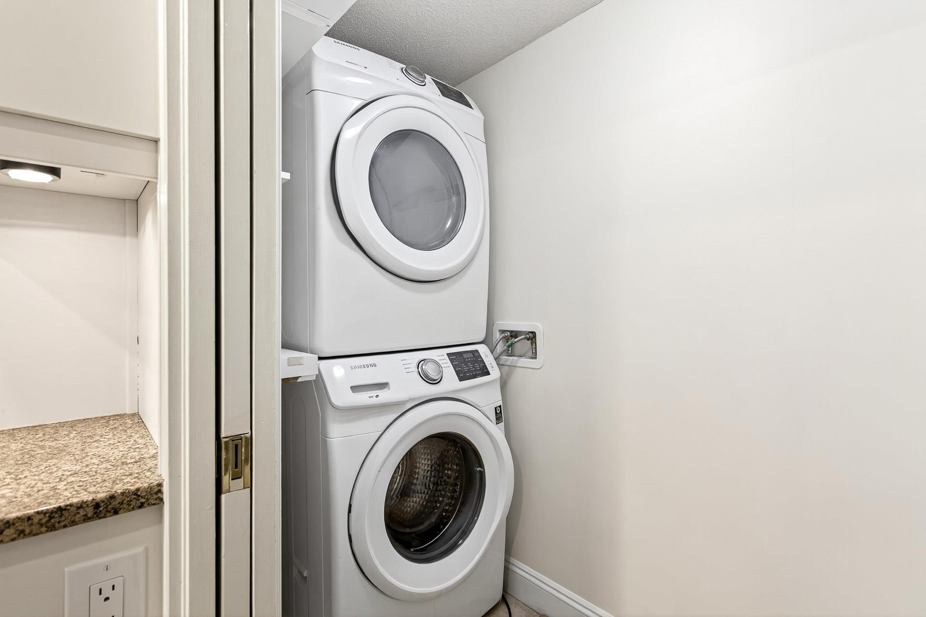 #213 220 NEWPORT DRIVE - 19