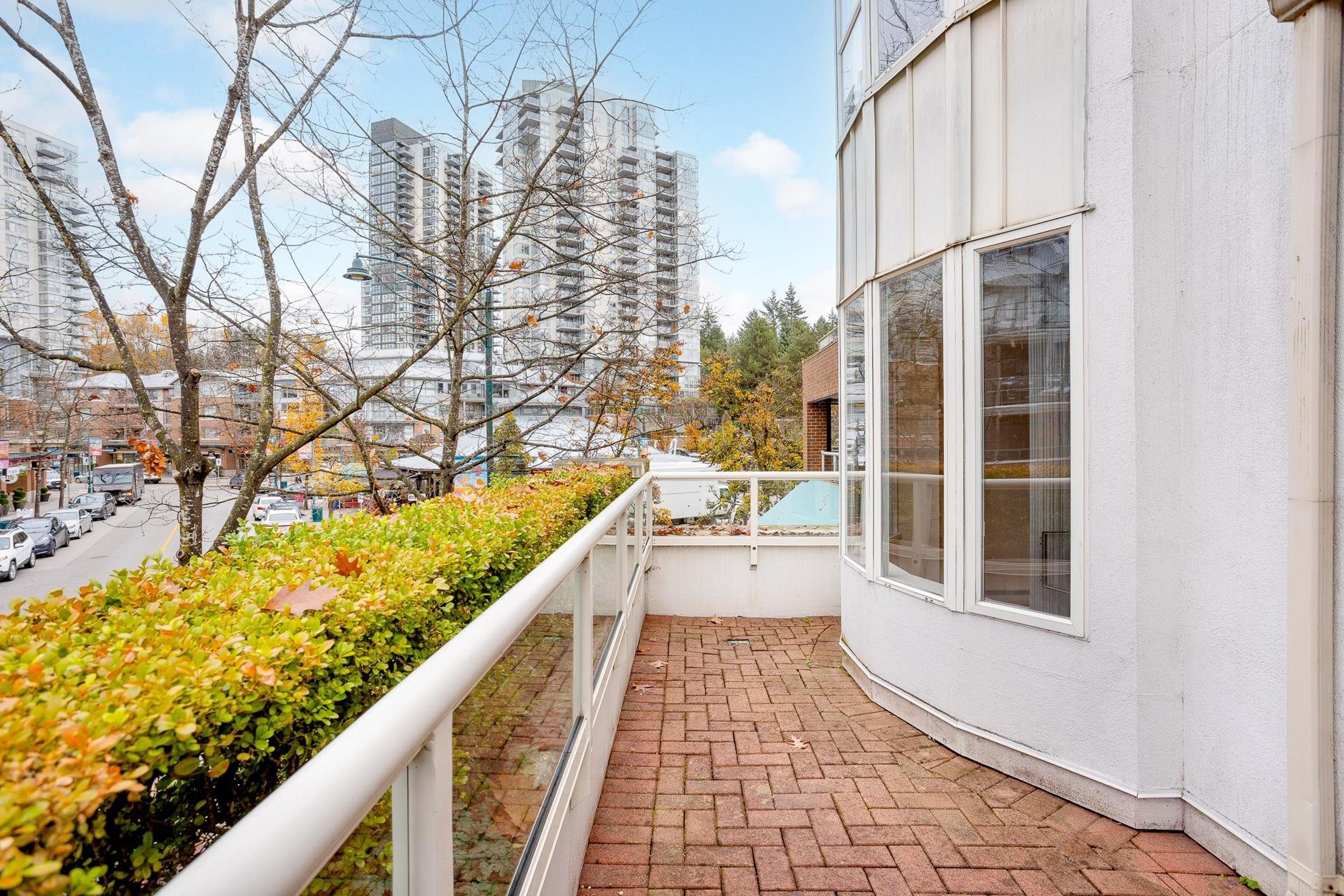 #213 220 NEWPORT DRIVE - 35