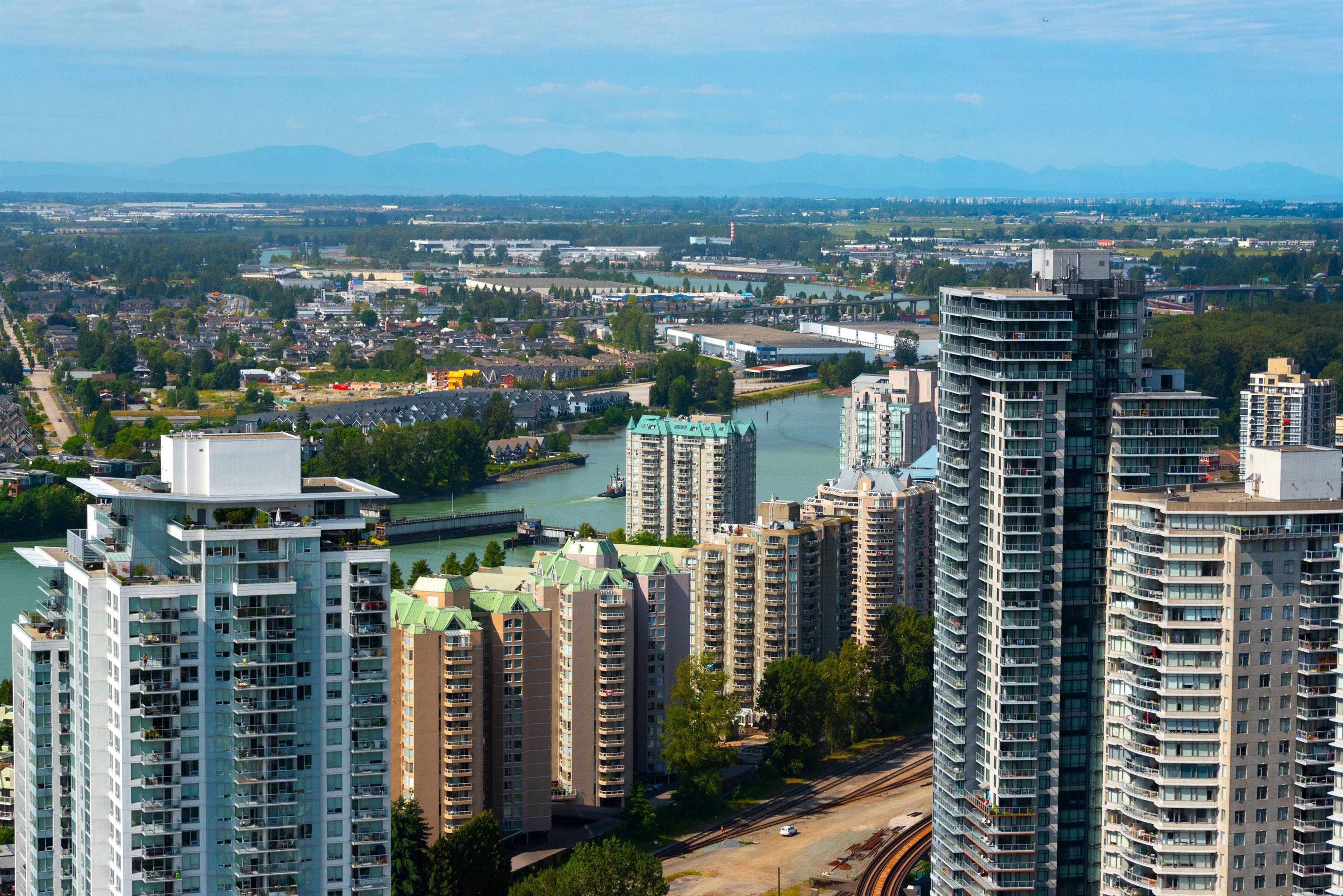 #4004 680 QUAYSIDE DRIVE - 13