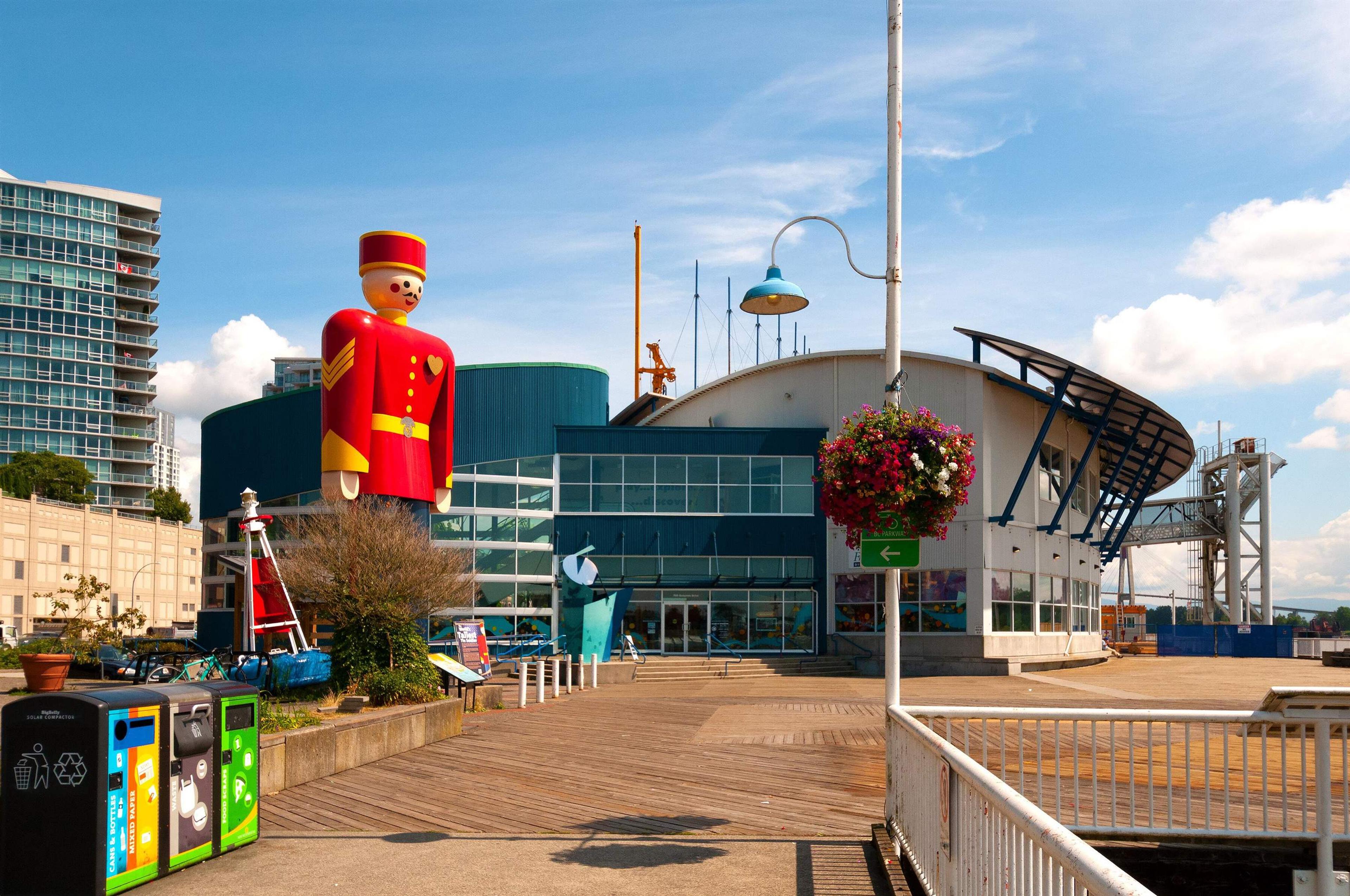 #4004 680 QUAYSIDE DRIVE - 38