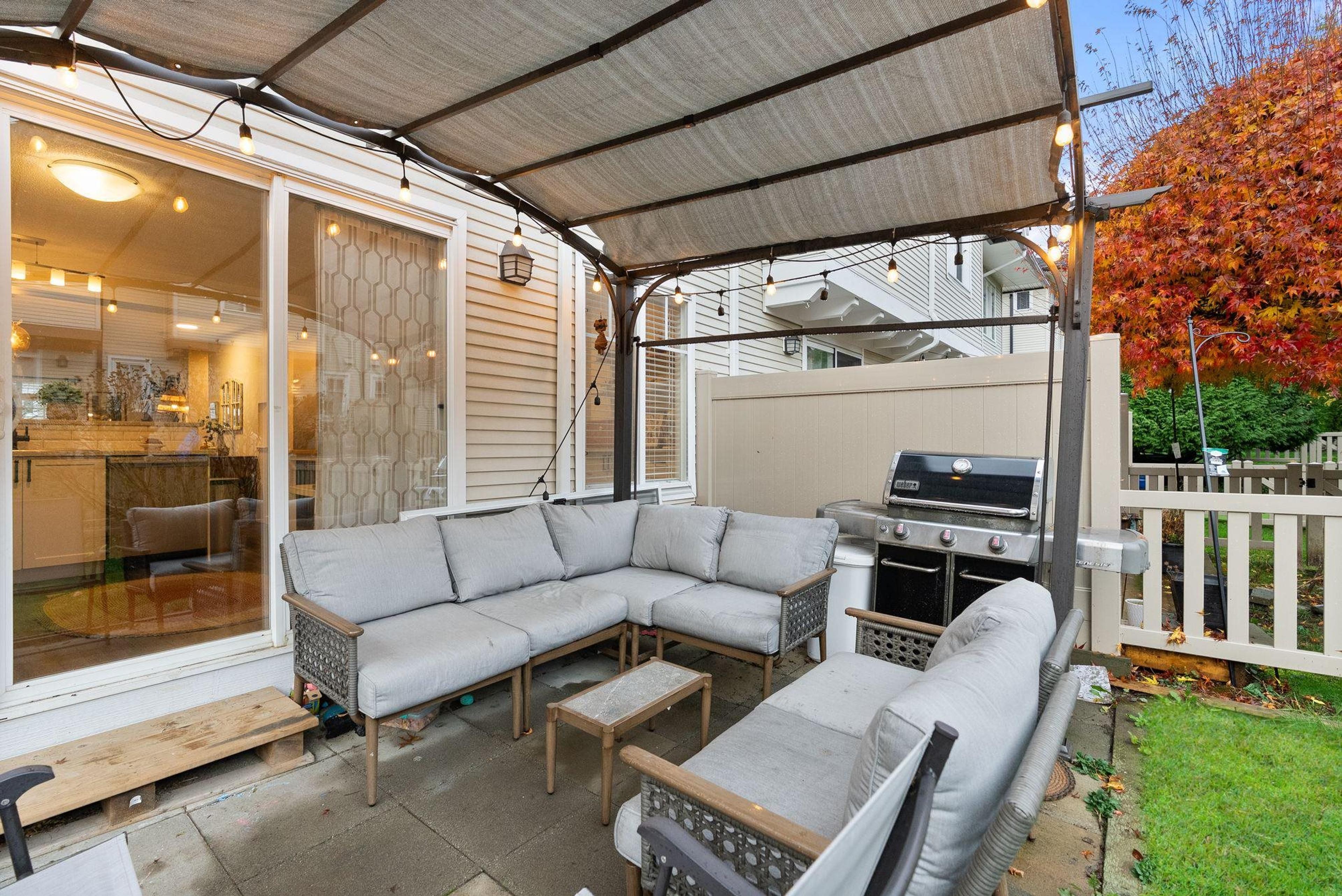 #28 20560 66 AVENUE - 26