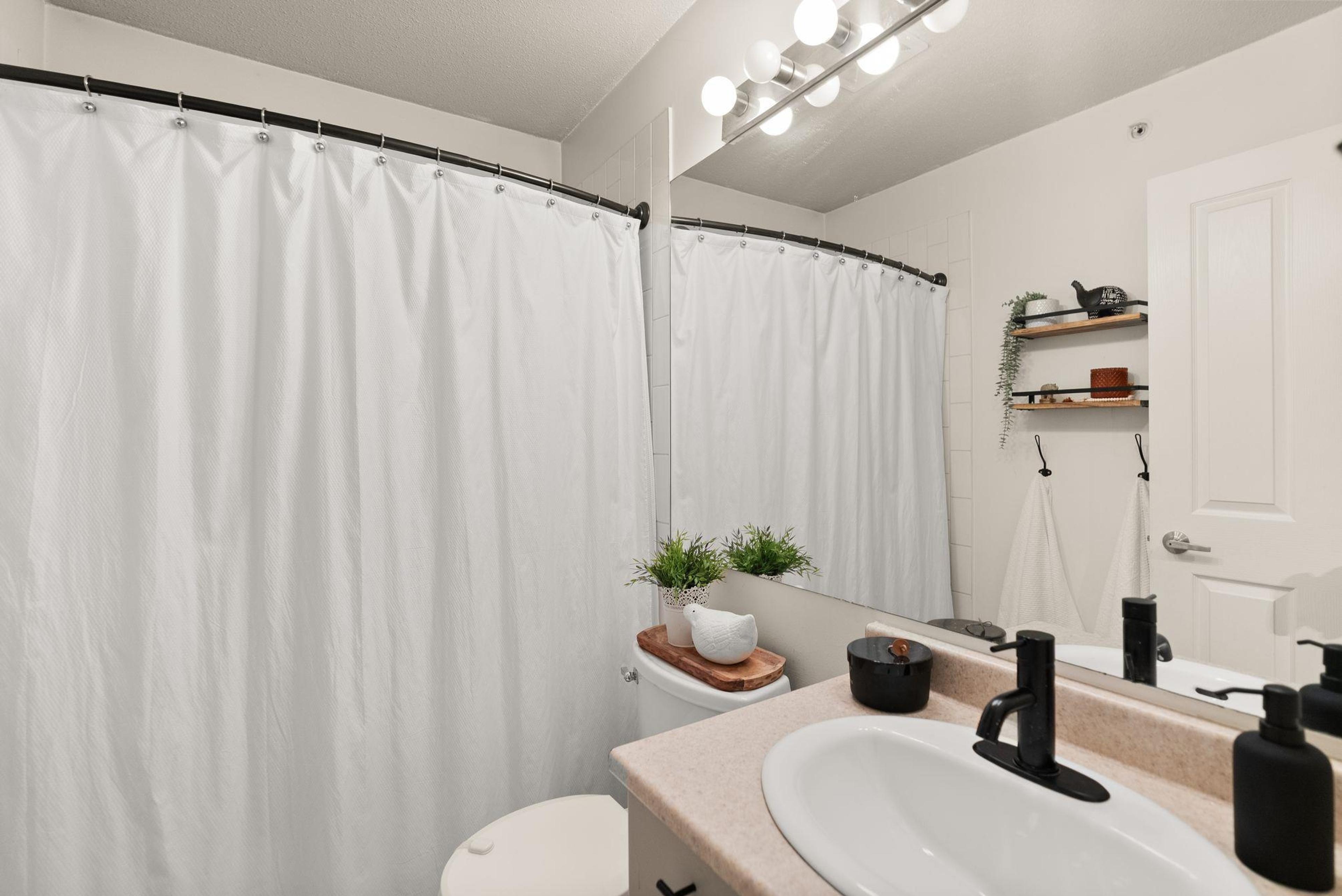 #28 20560 66 AVENUE - 20