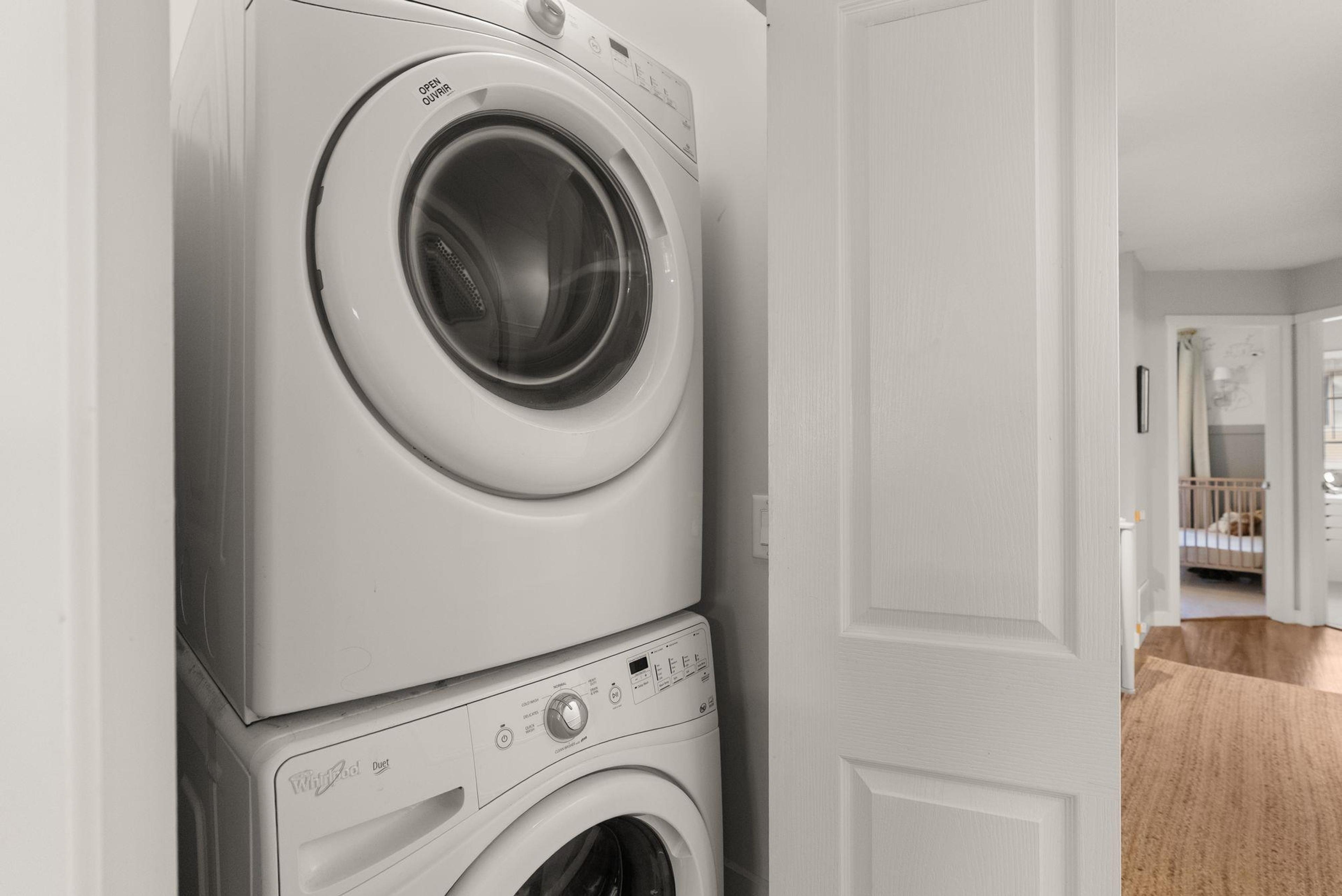 #28 20560 66 AVENUE - 21