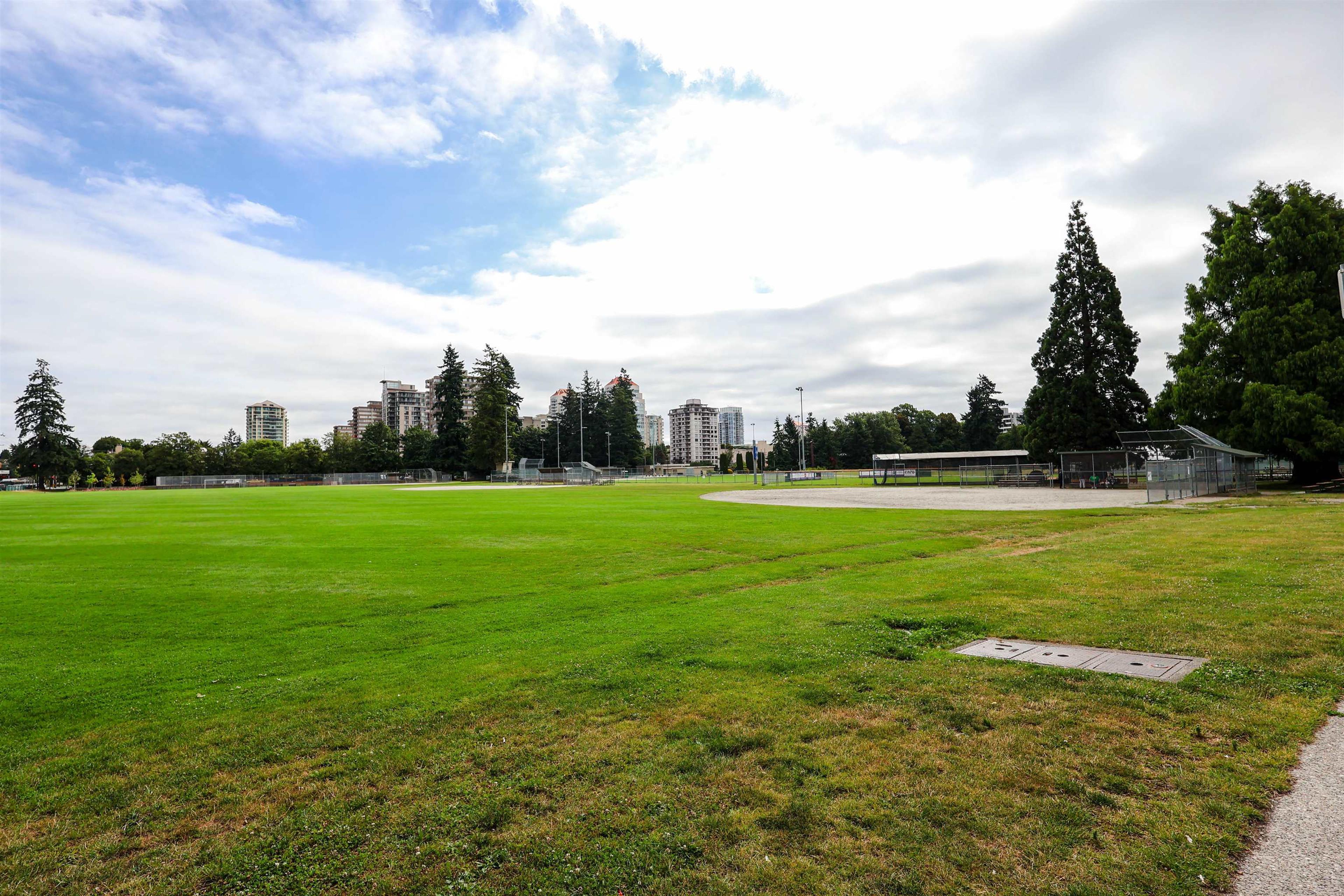 Property at #101 723 TWELFTH STREET, New Westminster, BC