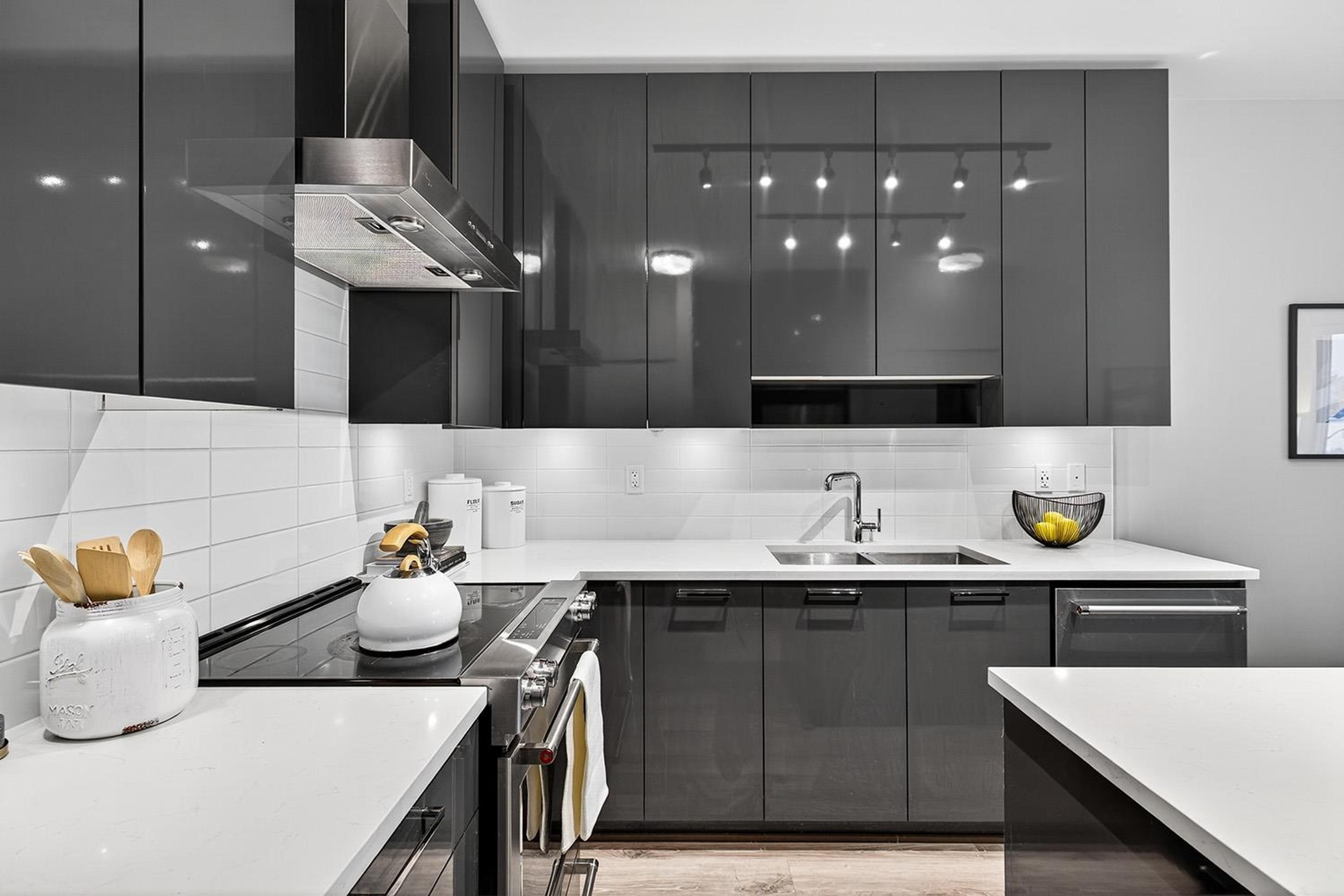 #408 1728 GILMORE AVENUE - 6