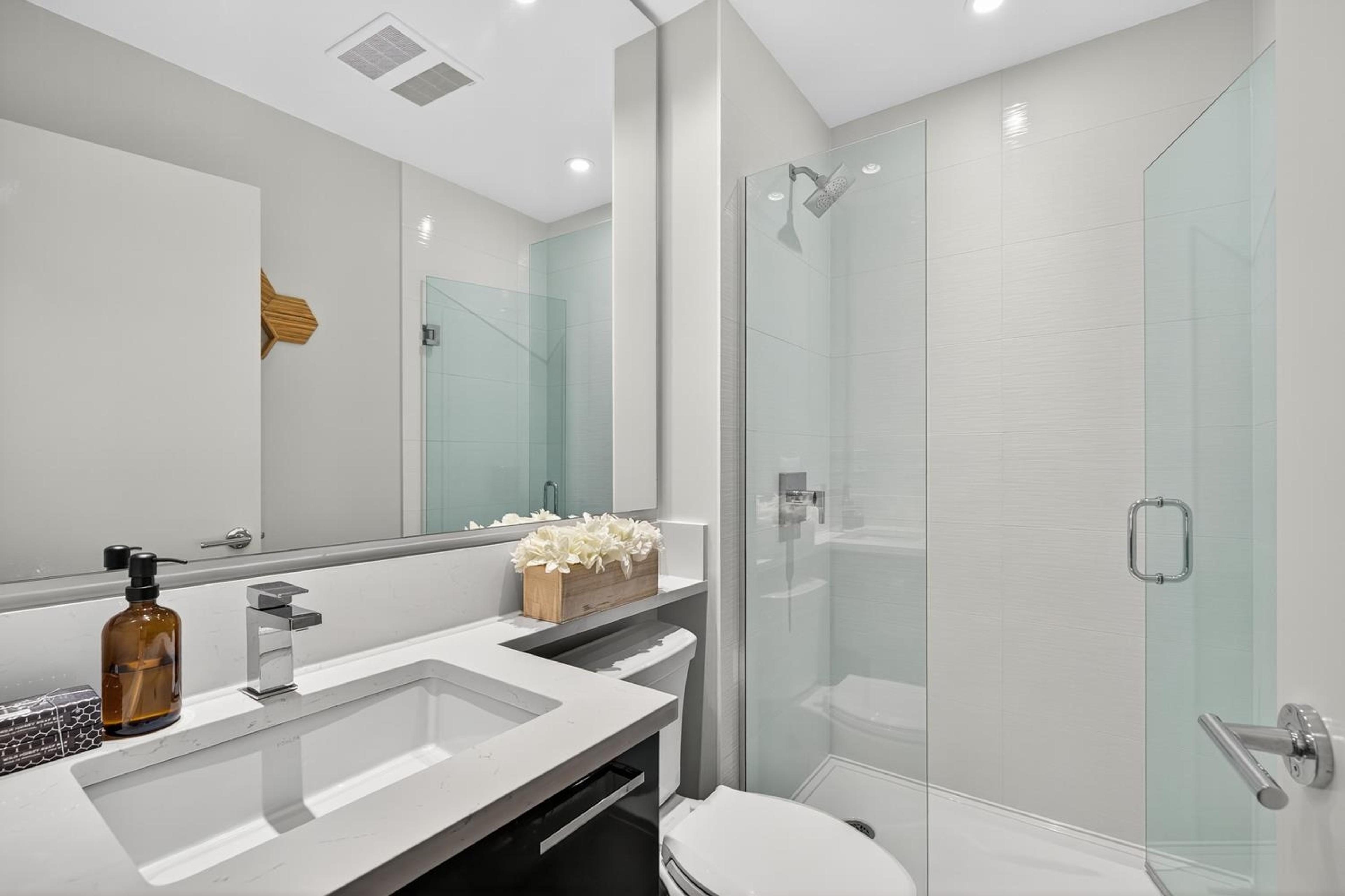 #408 1728 GILMORE AVENUE - 22