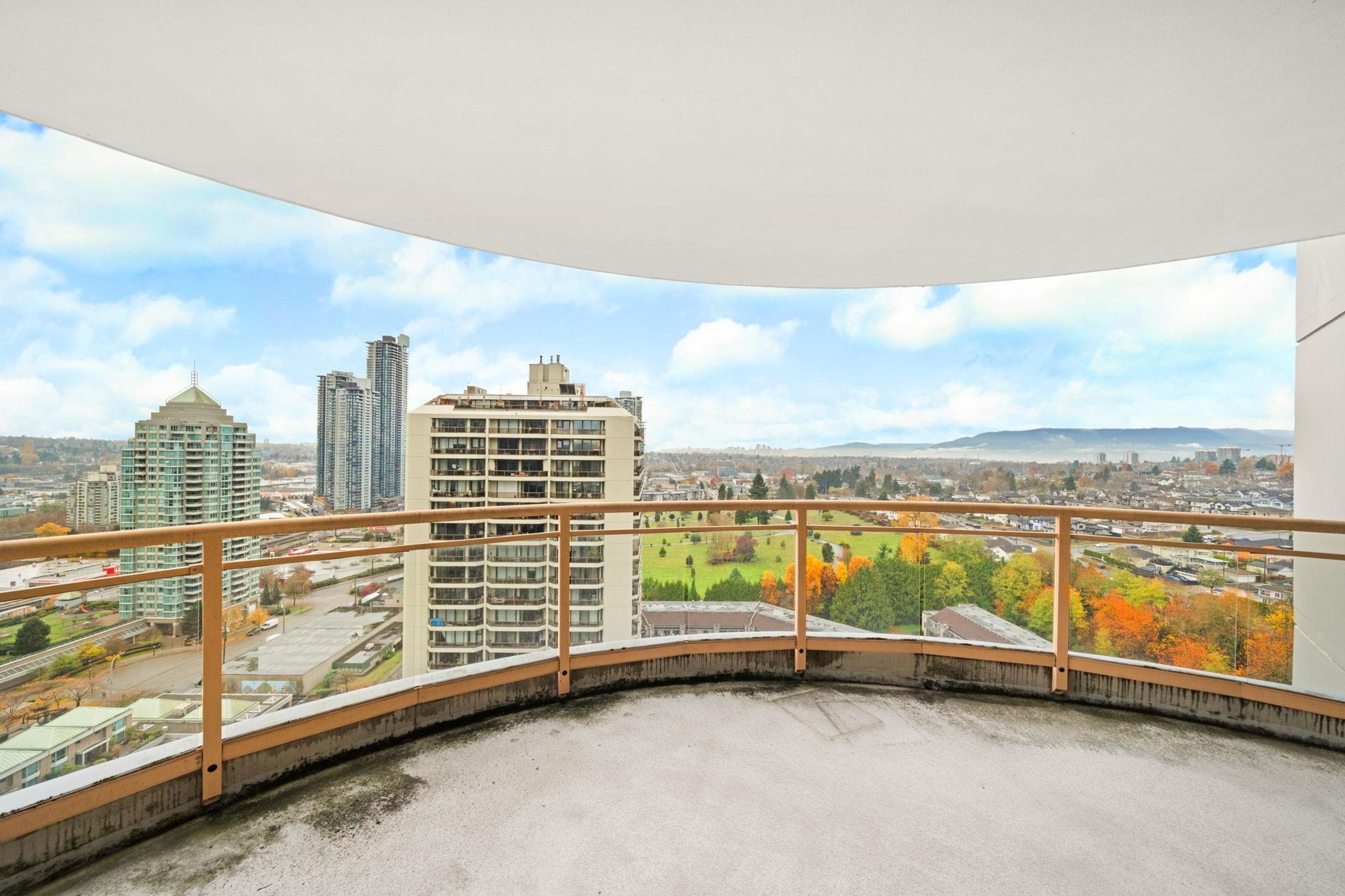 #2105 4425 HALIFAX STREET - 28