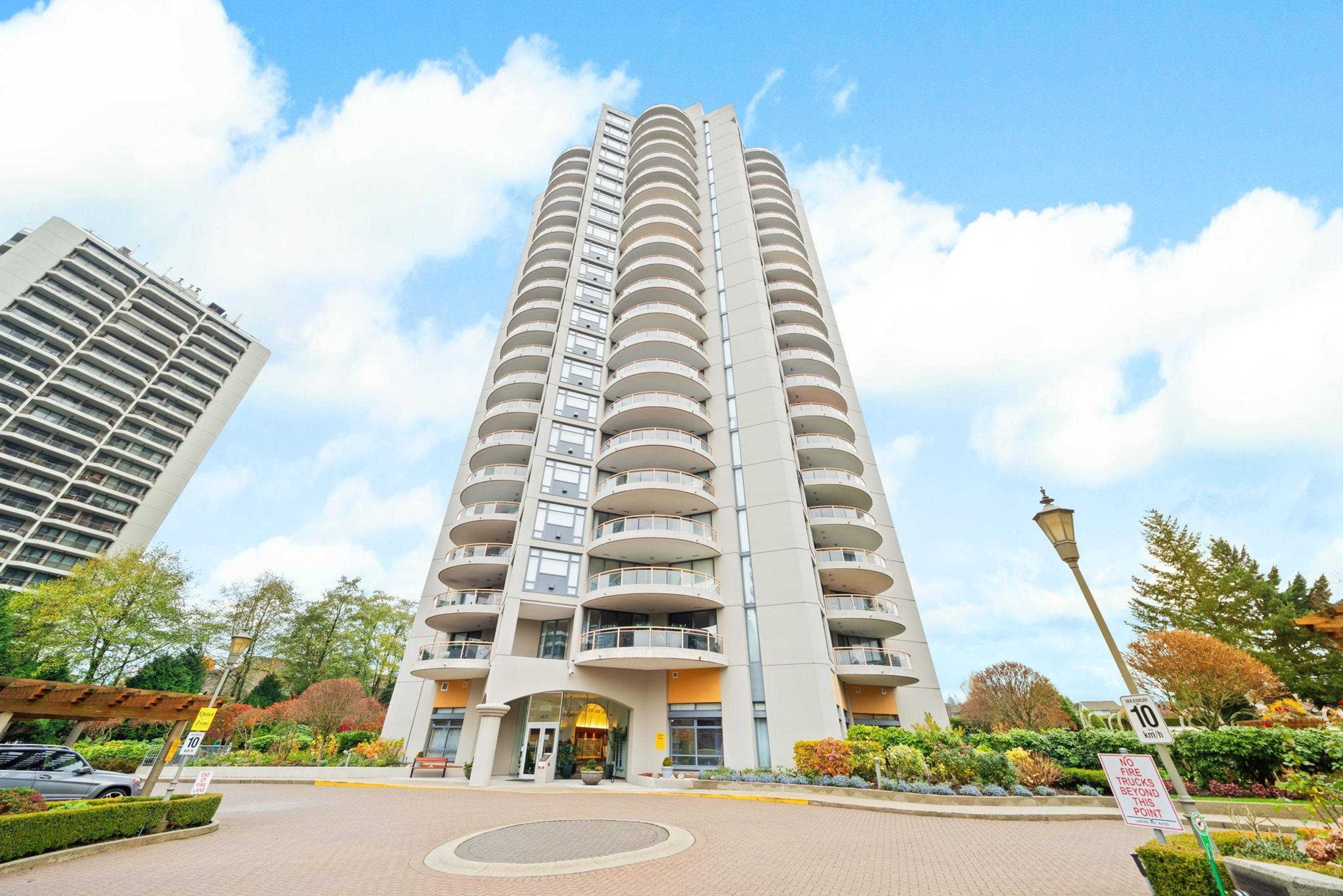 #2105 4425 HALIFAX STREET - 33