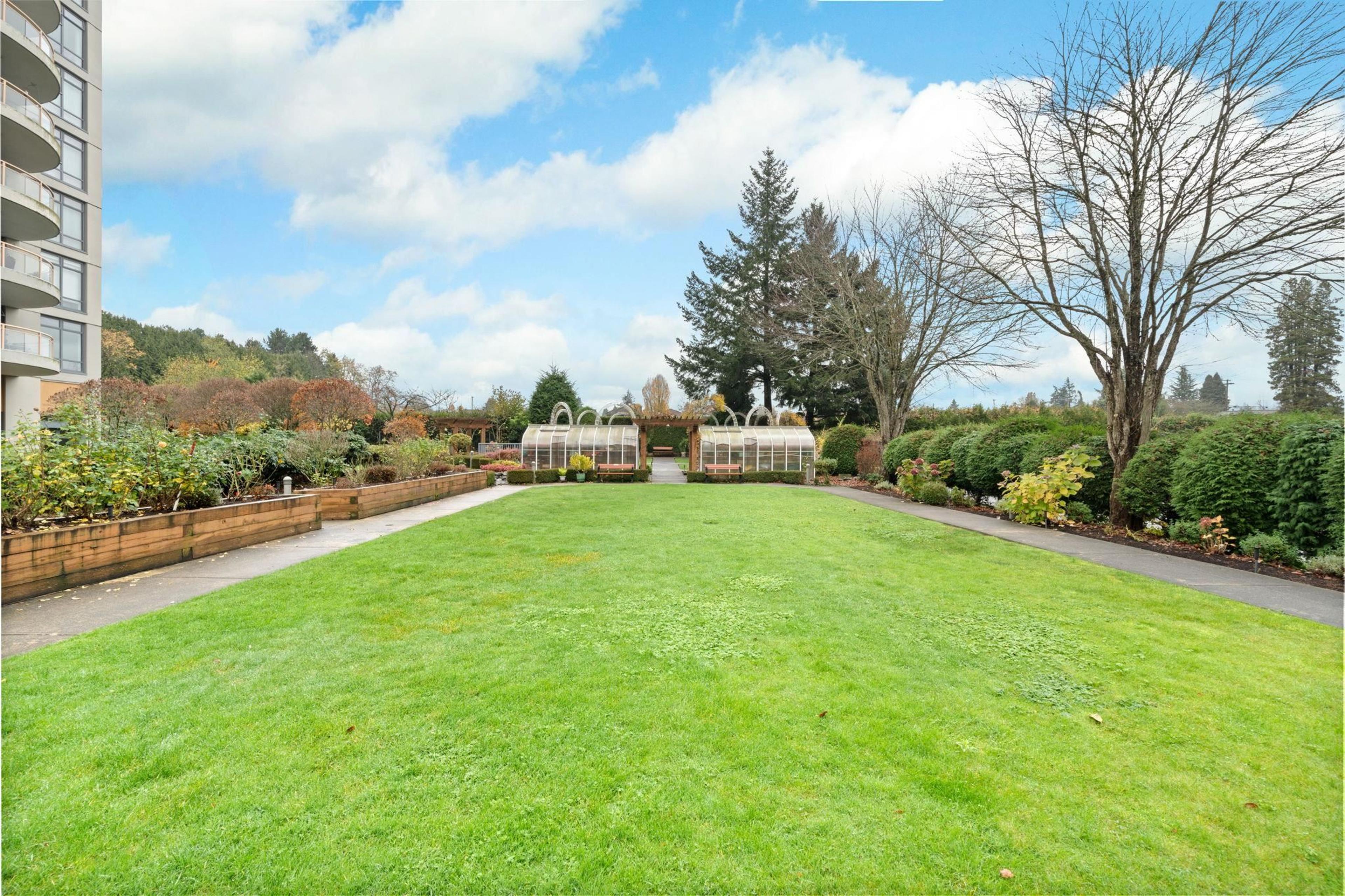 #2105 4425 HALIFAX STREET - 40