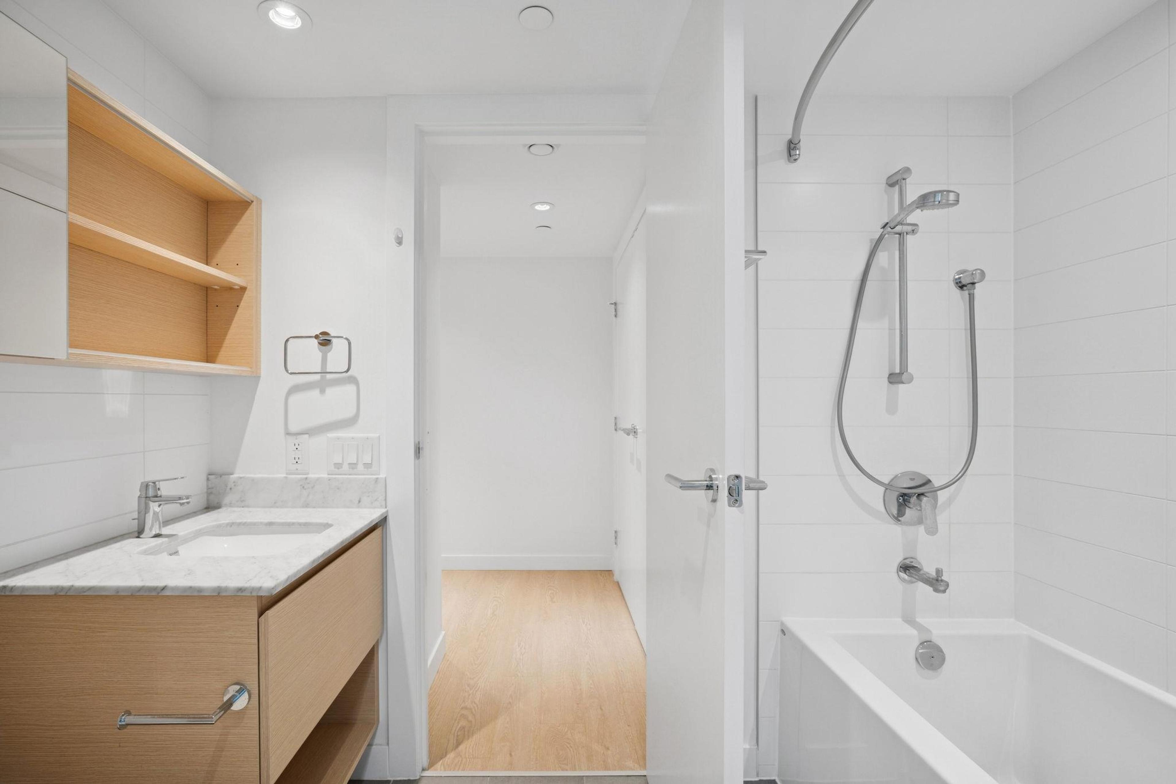 #2607 908 QUAYSIDE DRIVE - 17