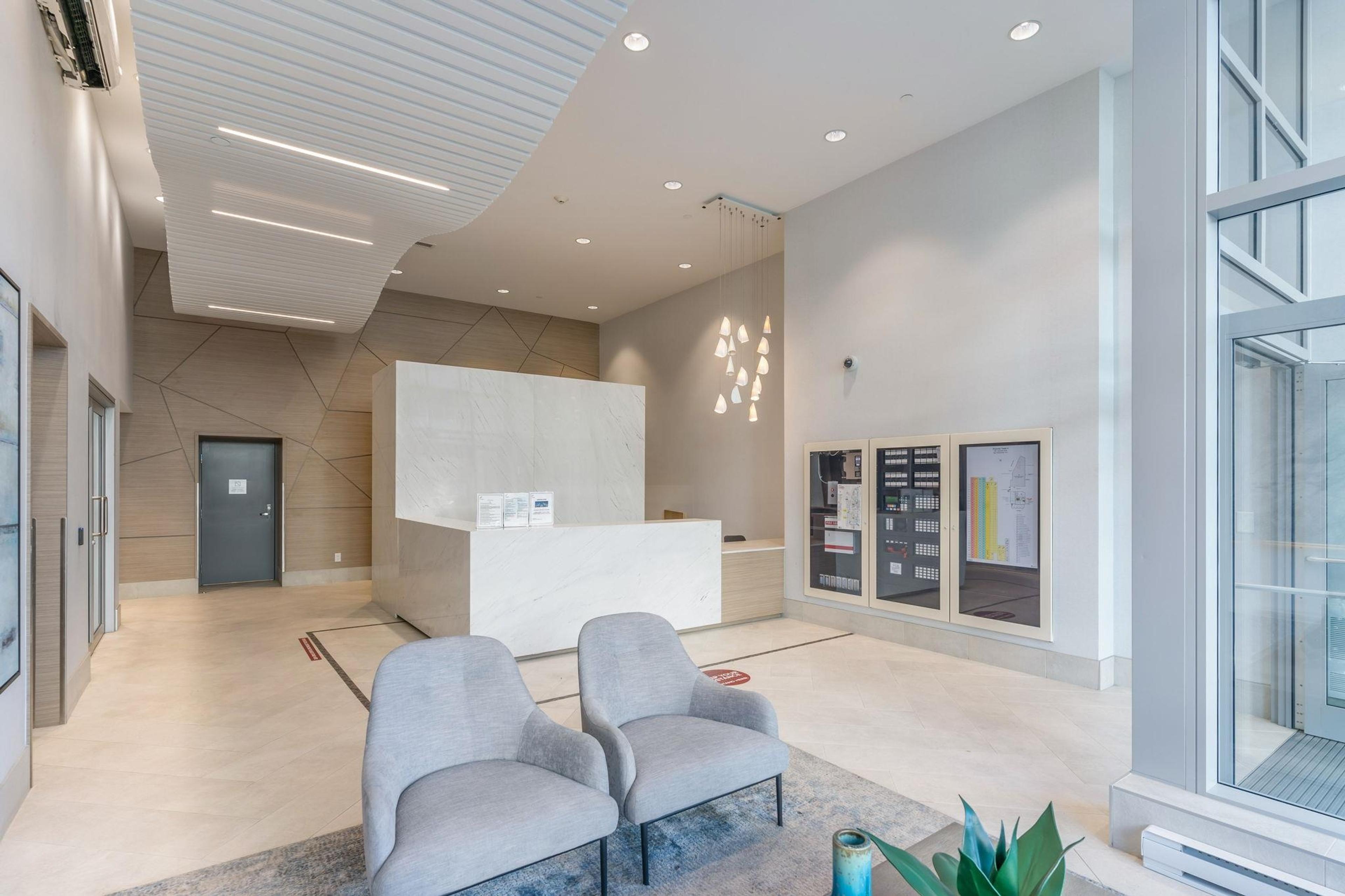 #2607 908 QUAYSIDE DRIVE - 33