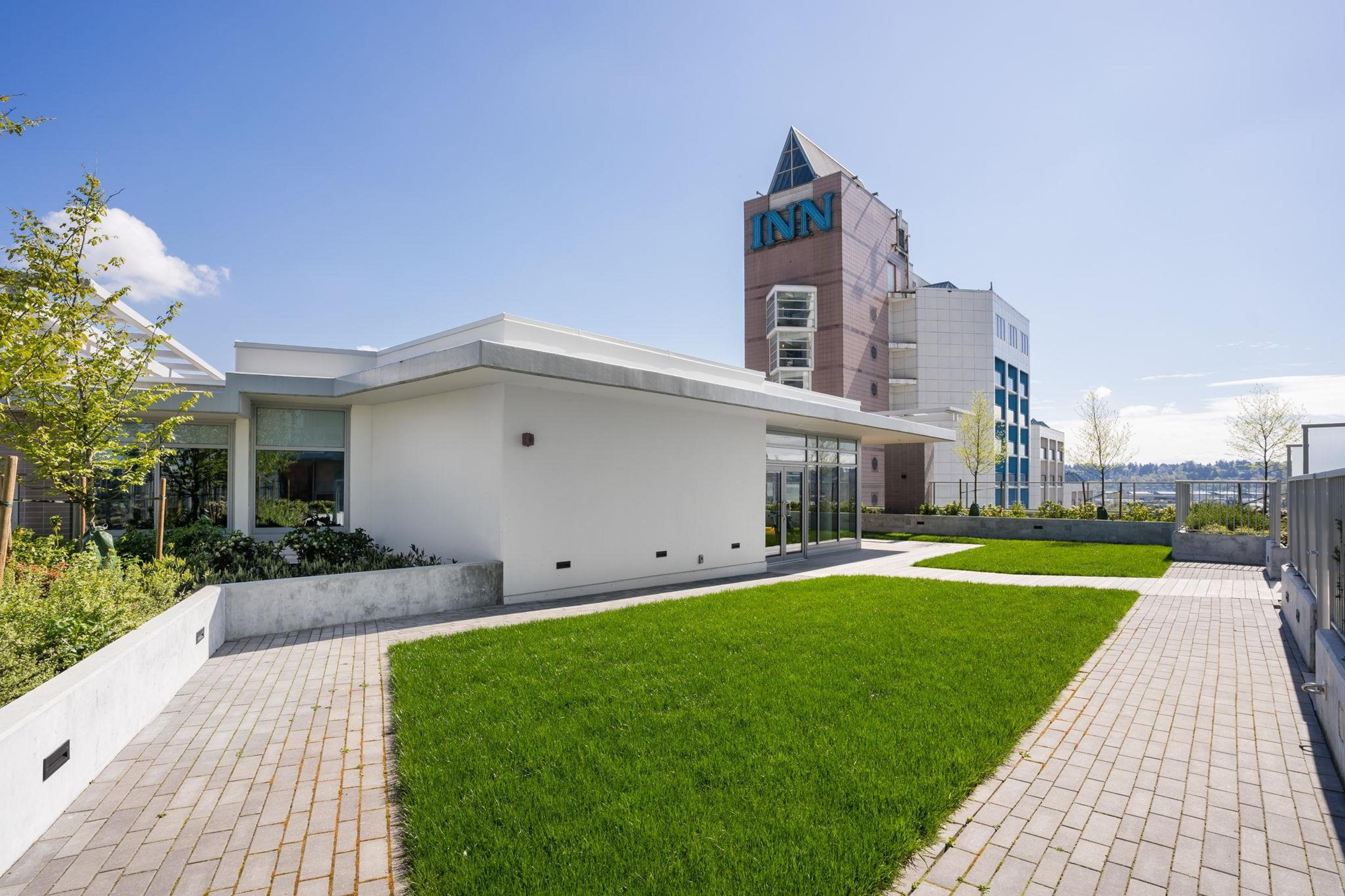 #2607 908 QUAYSIDE DRIVE - 35