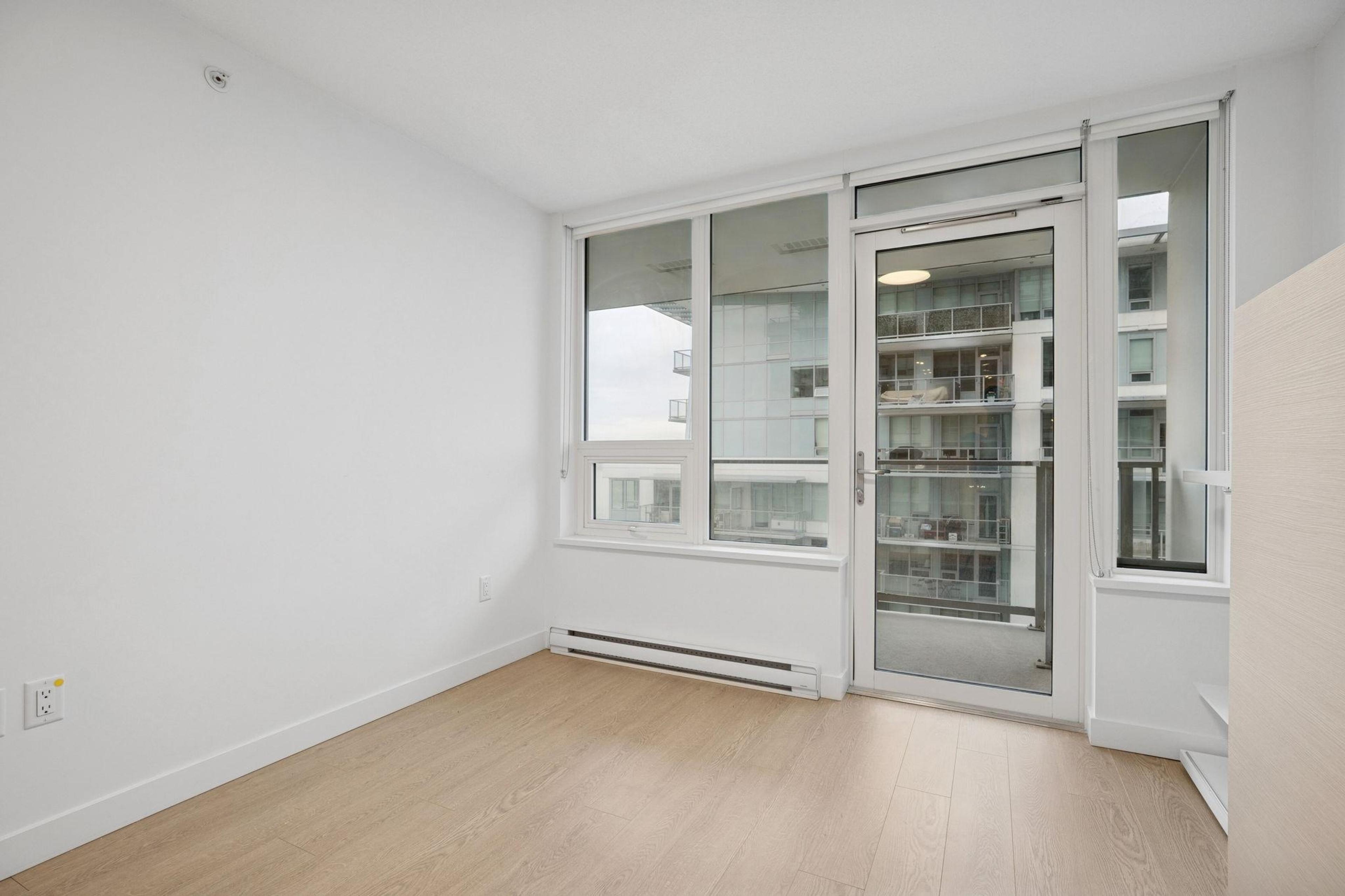 #2607 908 QUAYSIDE DRIVE - 21