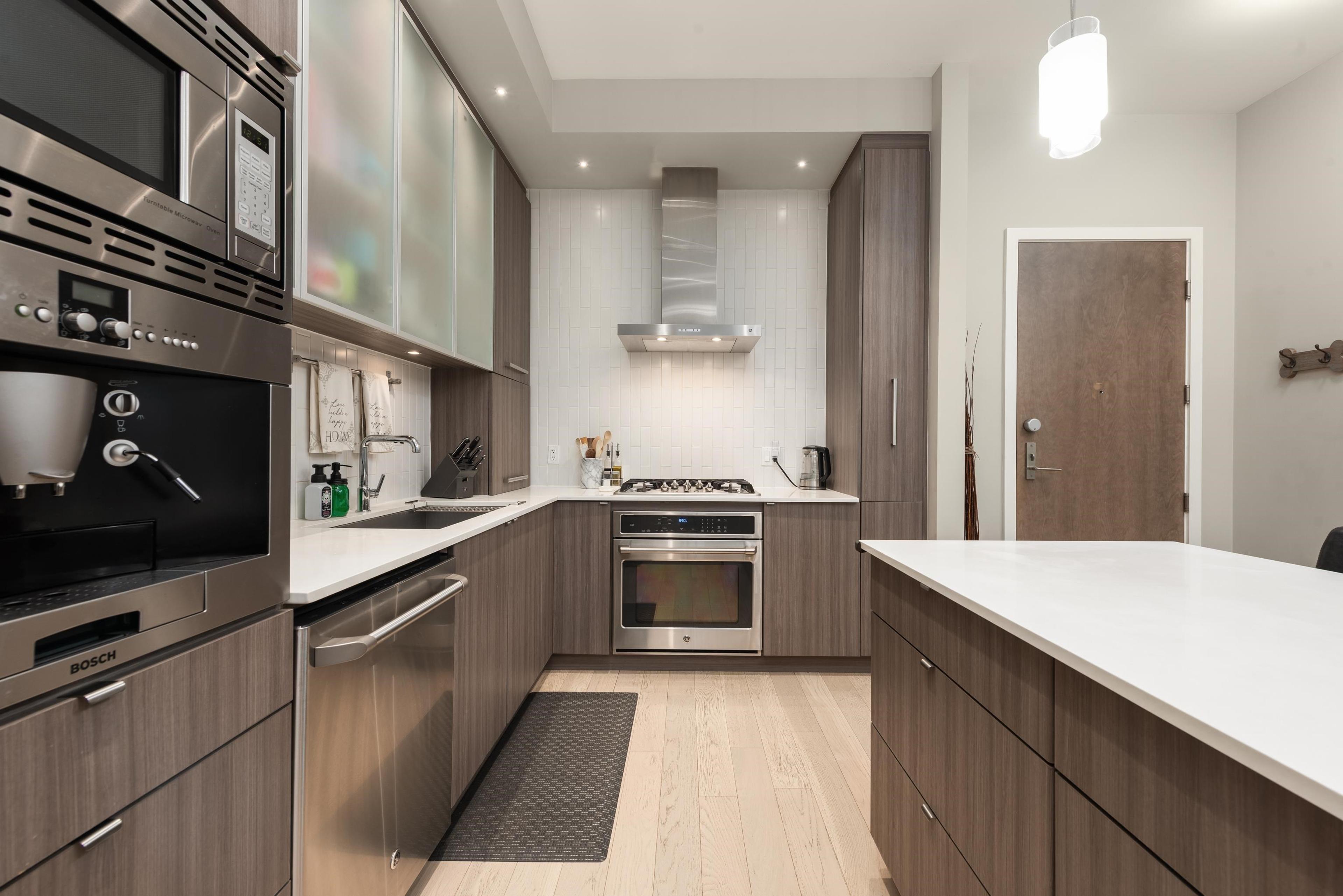 #116 262 SALTER STREET - 12