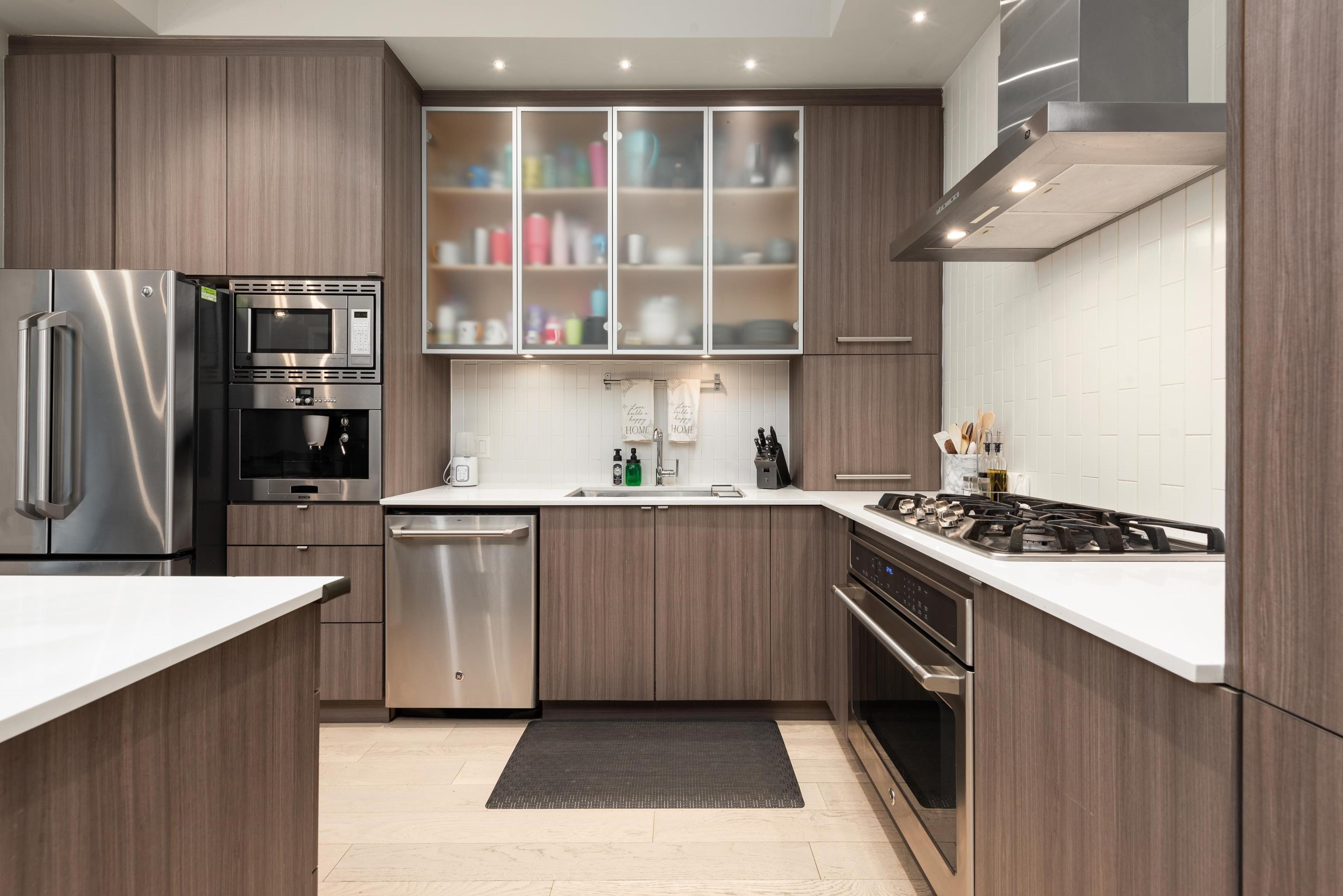 #116 262 SALTER STREET - 10