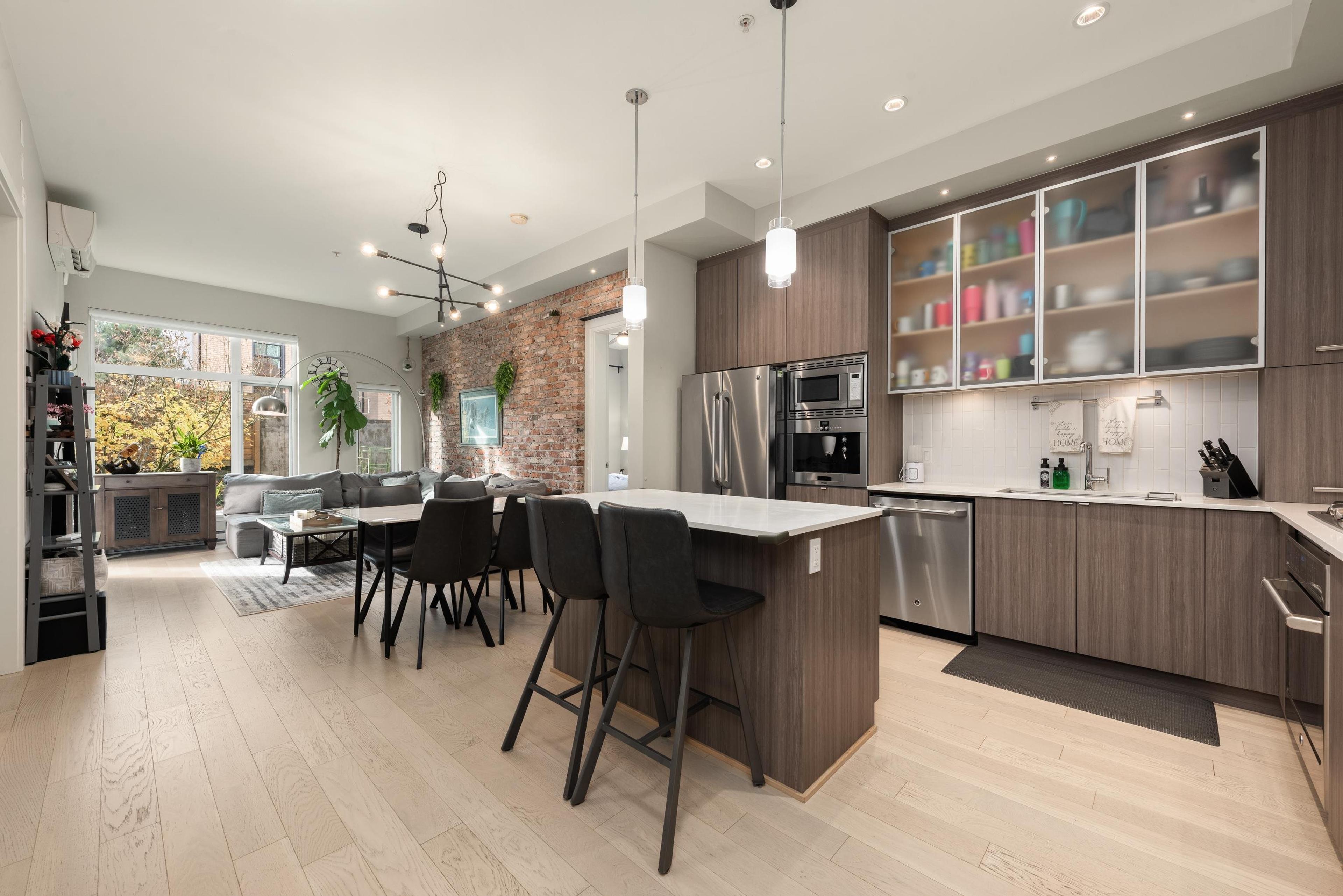 #116 262 SALTER STREET - 11