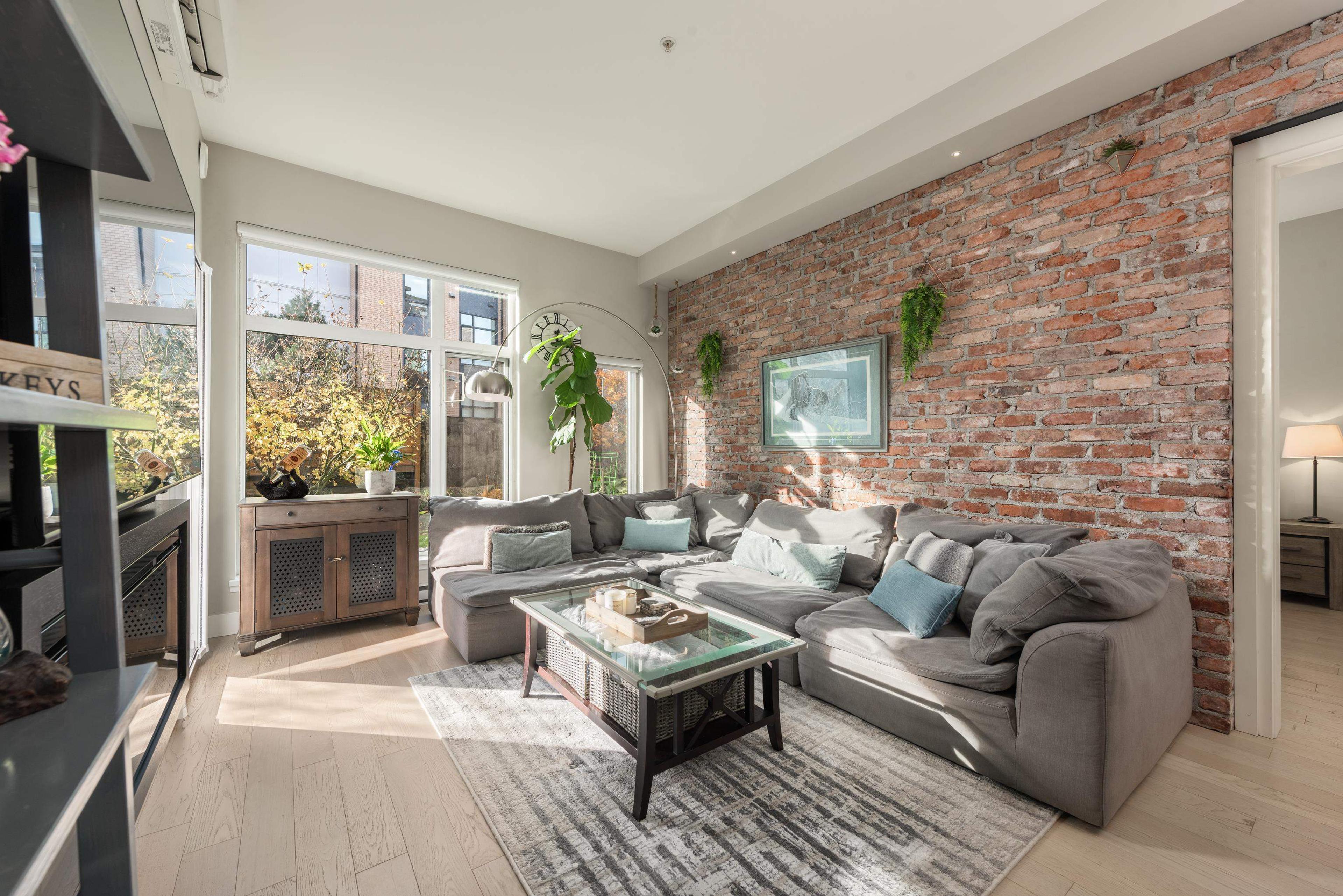 #116 262 SALTER STREET - 4