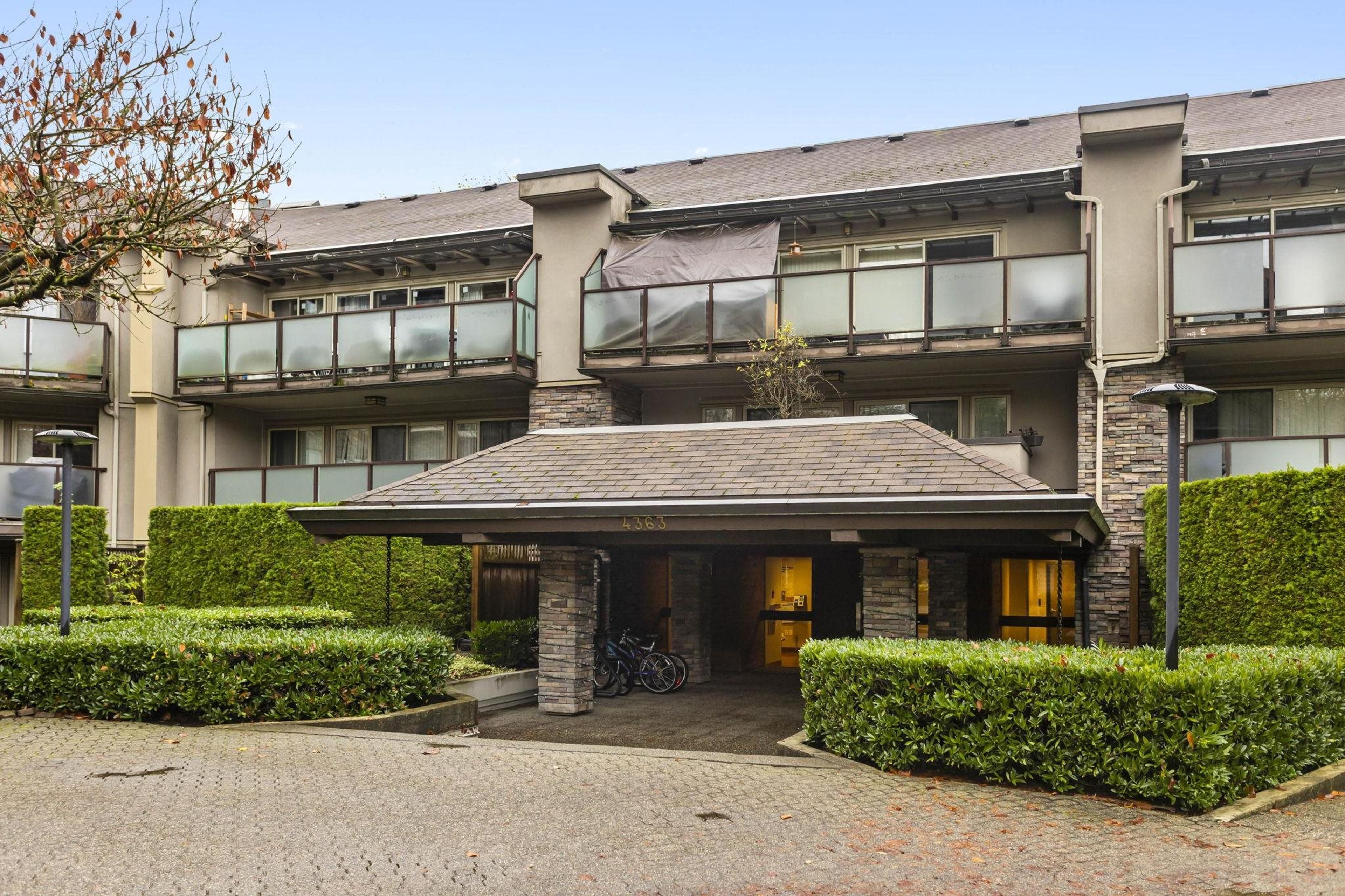 #119 4363 HALIFAX STREET - 4