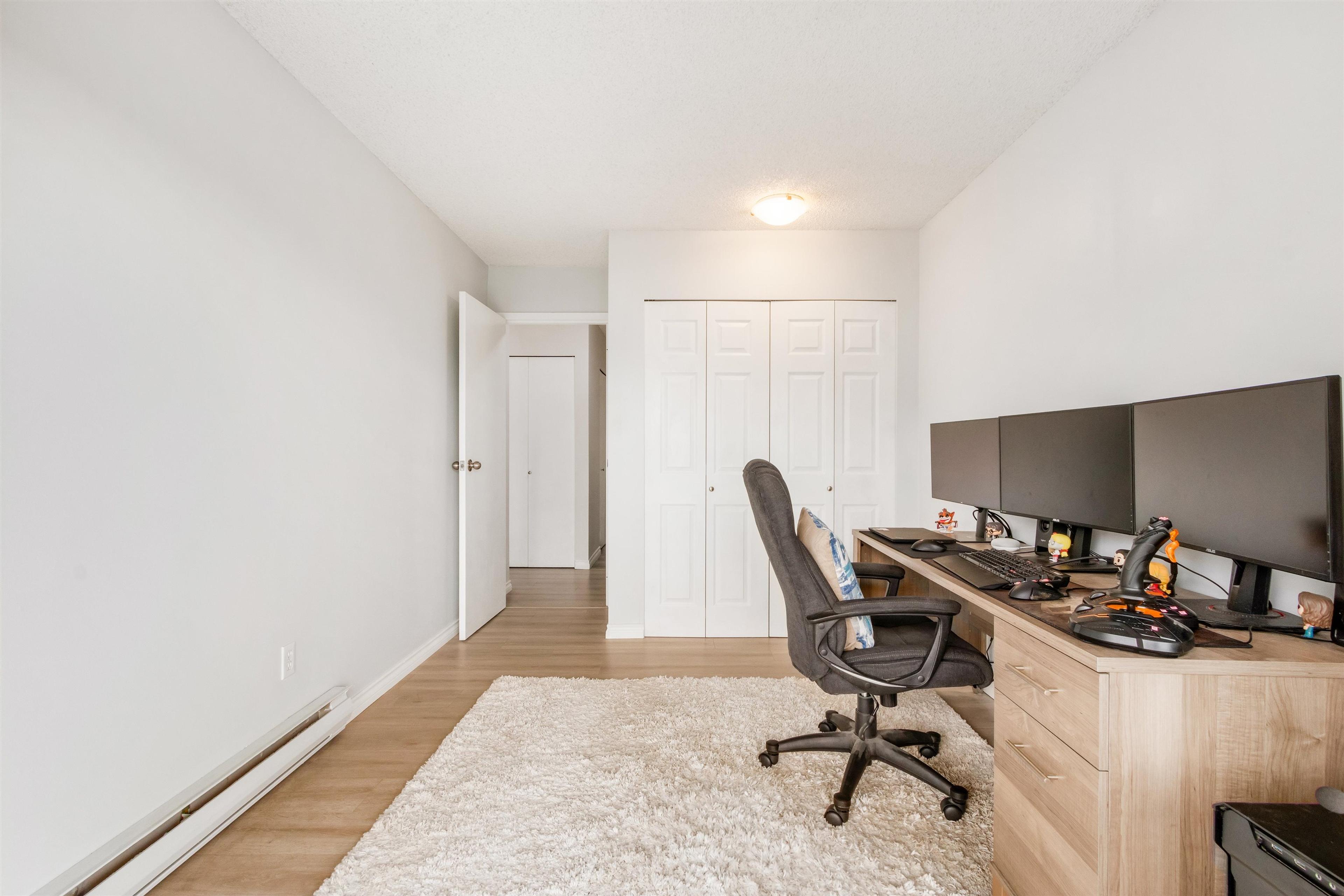 #324 4373 HALIFAX STREET - 17