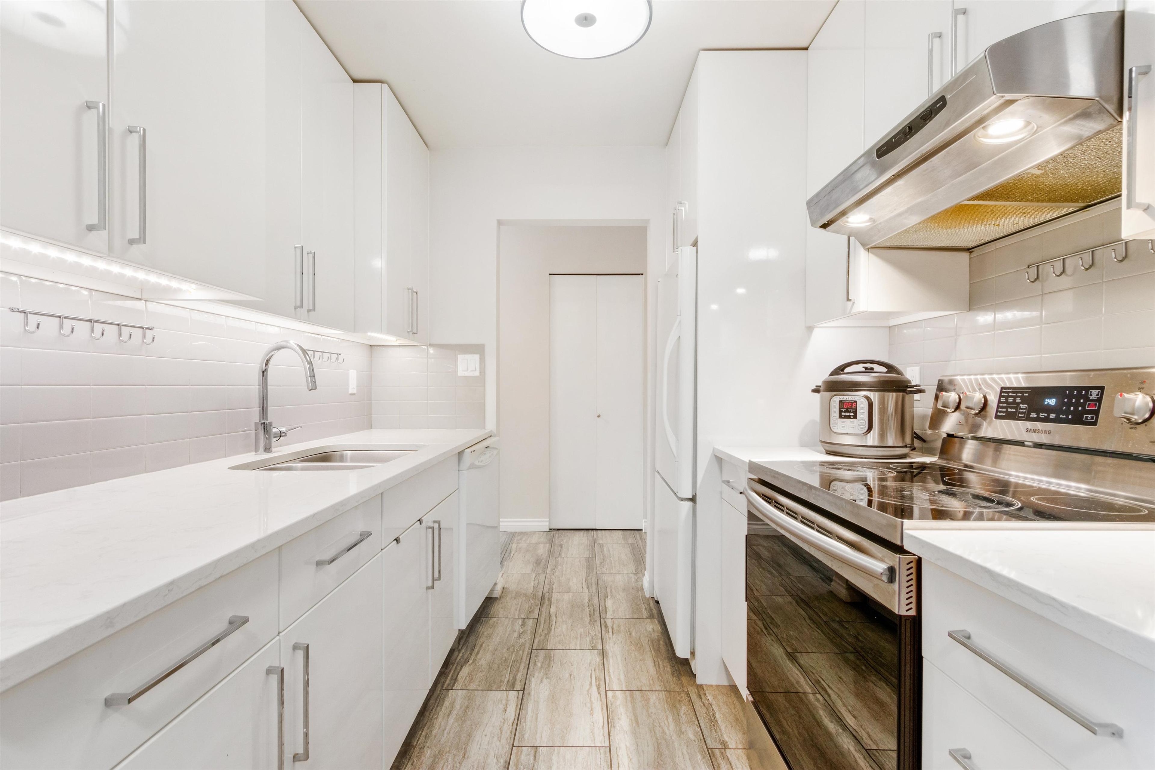 #324 4373 HALIFAX STREET - 11