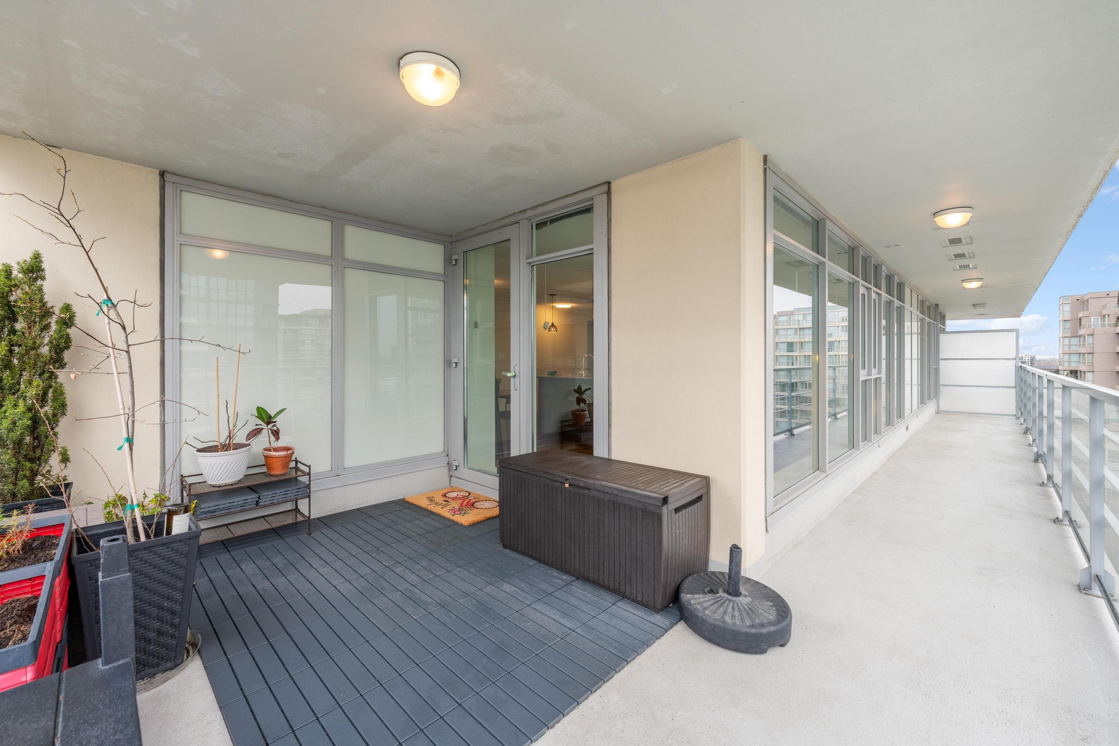 8068 Westminster Highway, Richmond - Exteriors - Photo 1