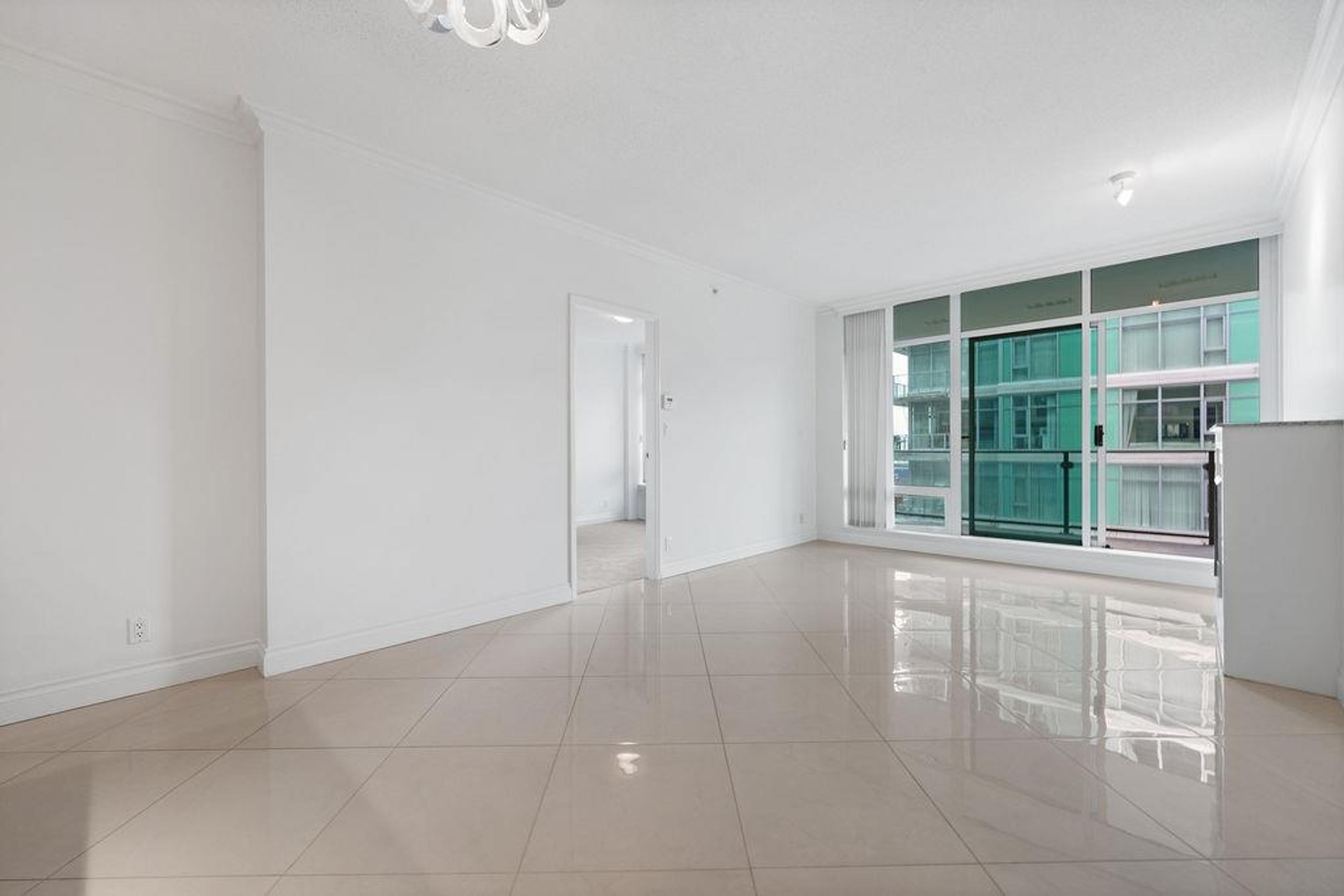 #403 162 VICTORY SHIP WAY - 6