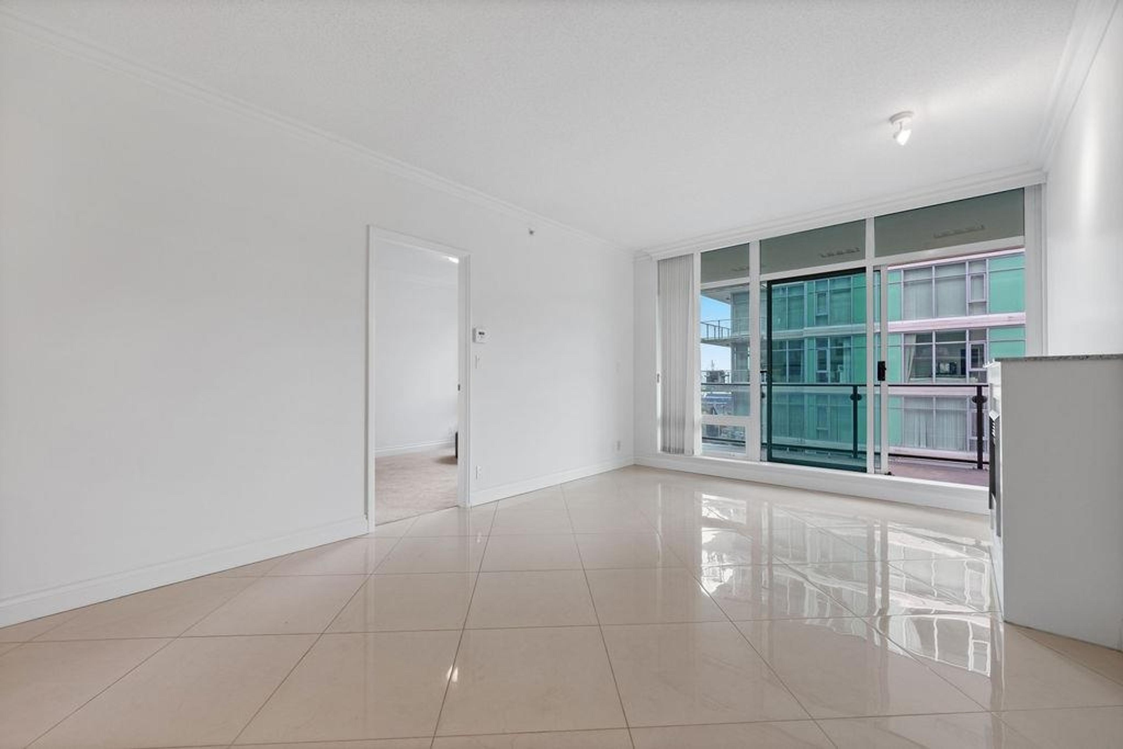 #403 162 VICTORY SHIP WAY - 7