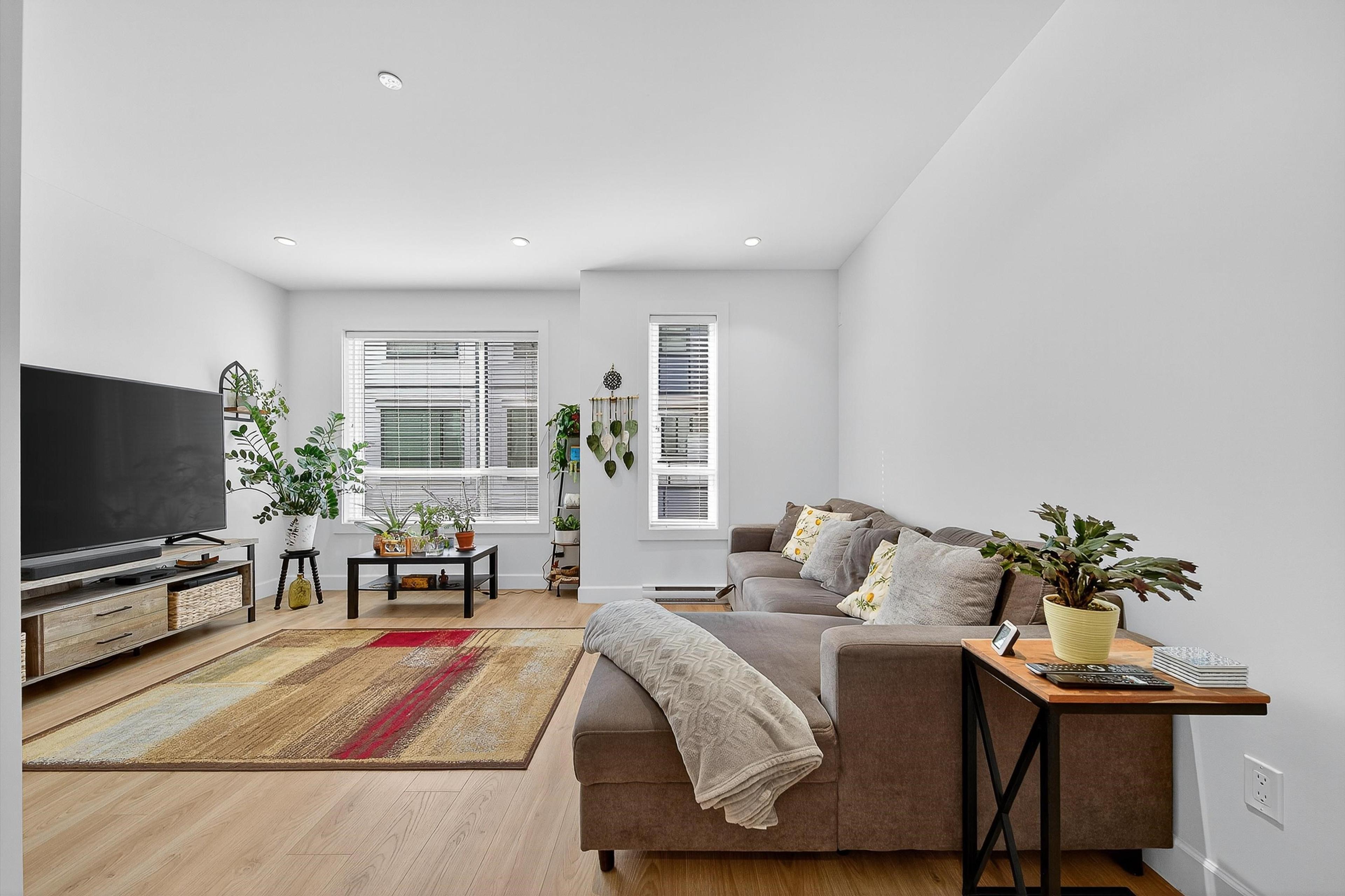 #16 5476 BRYDON CRESCENT - 14