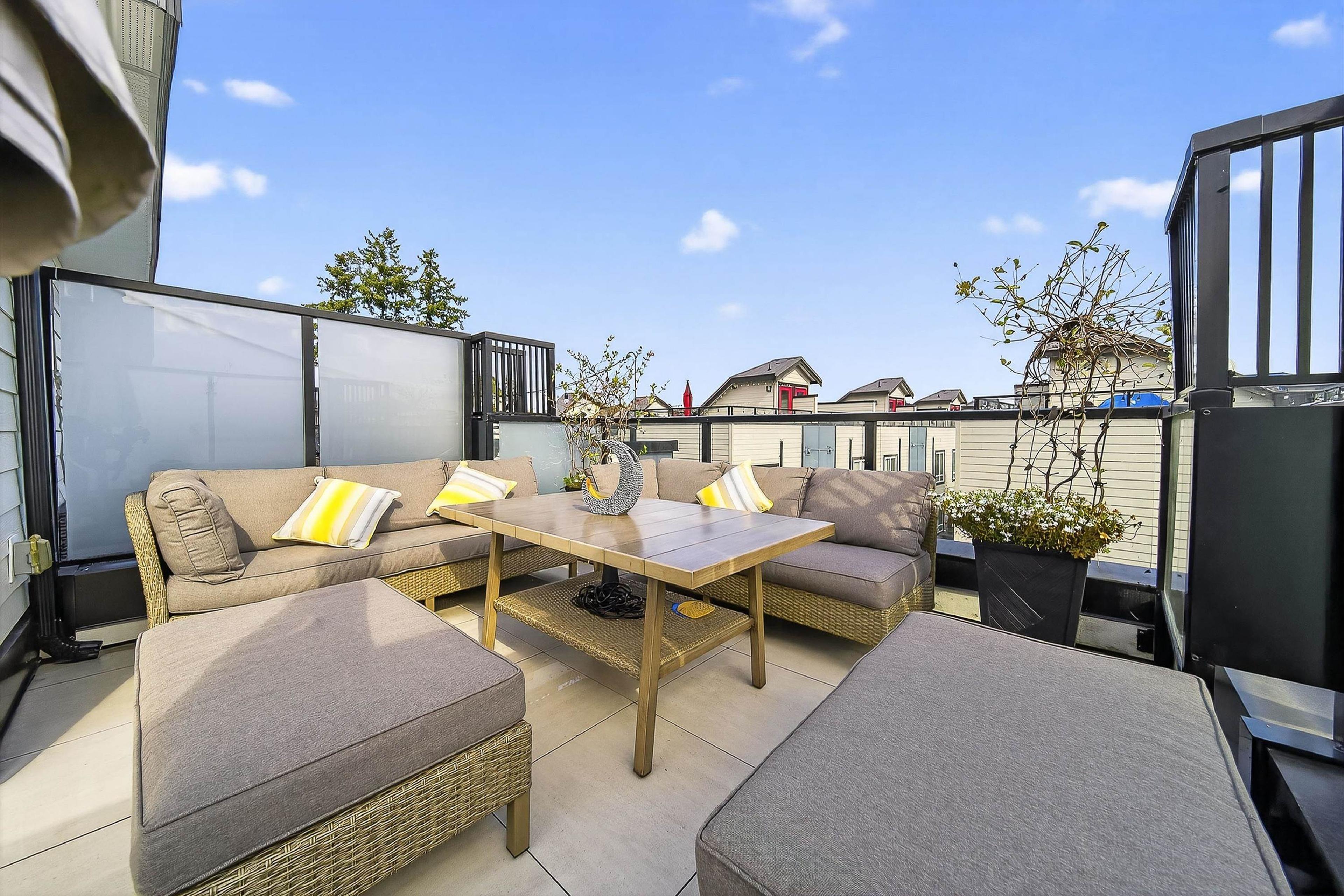 #16 5476 BRYDON CRESCENT - 25