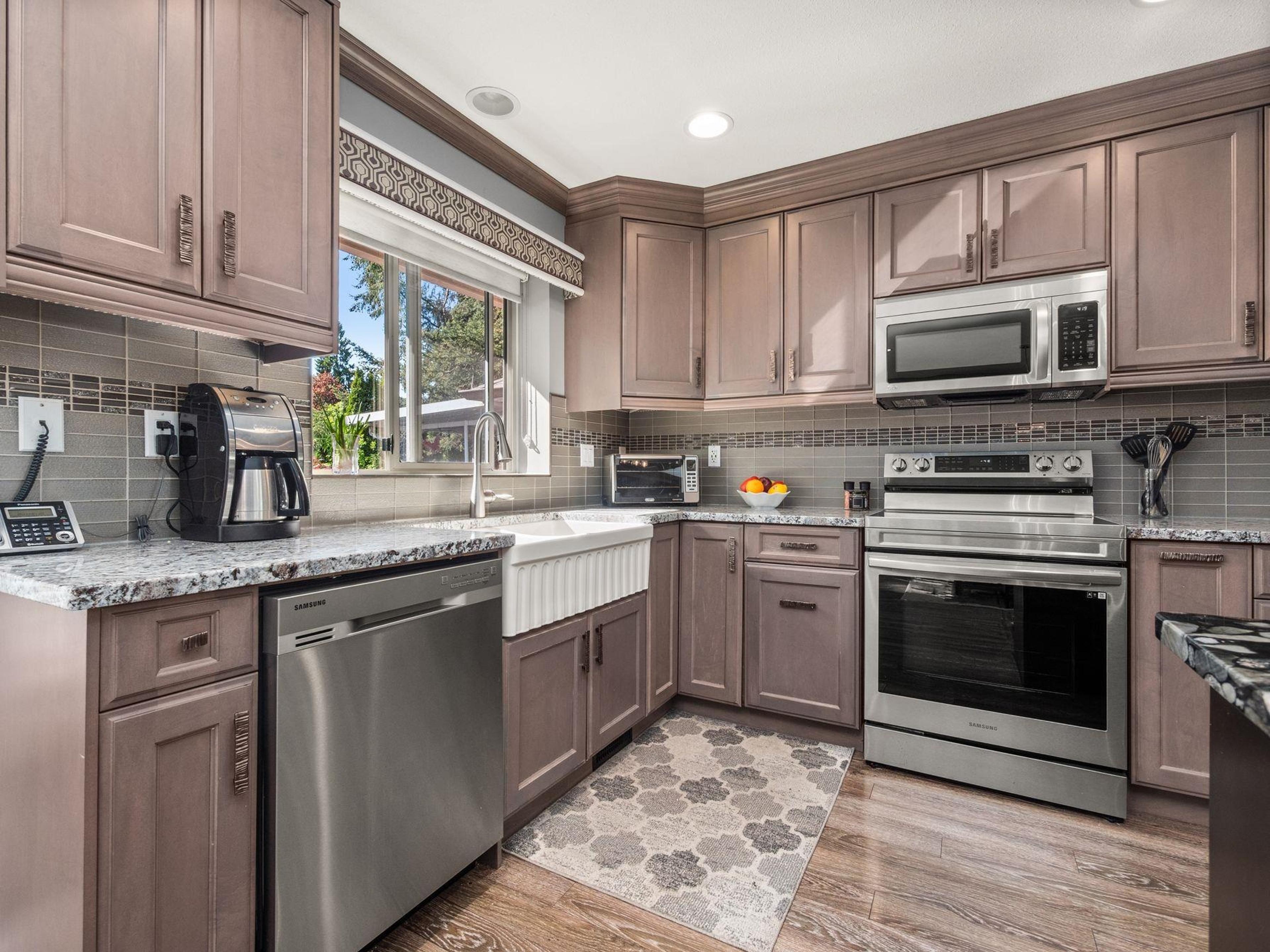 7937 BURDOCK STREET - 10