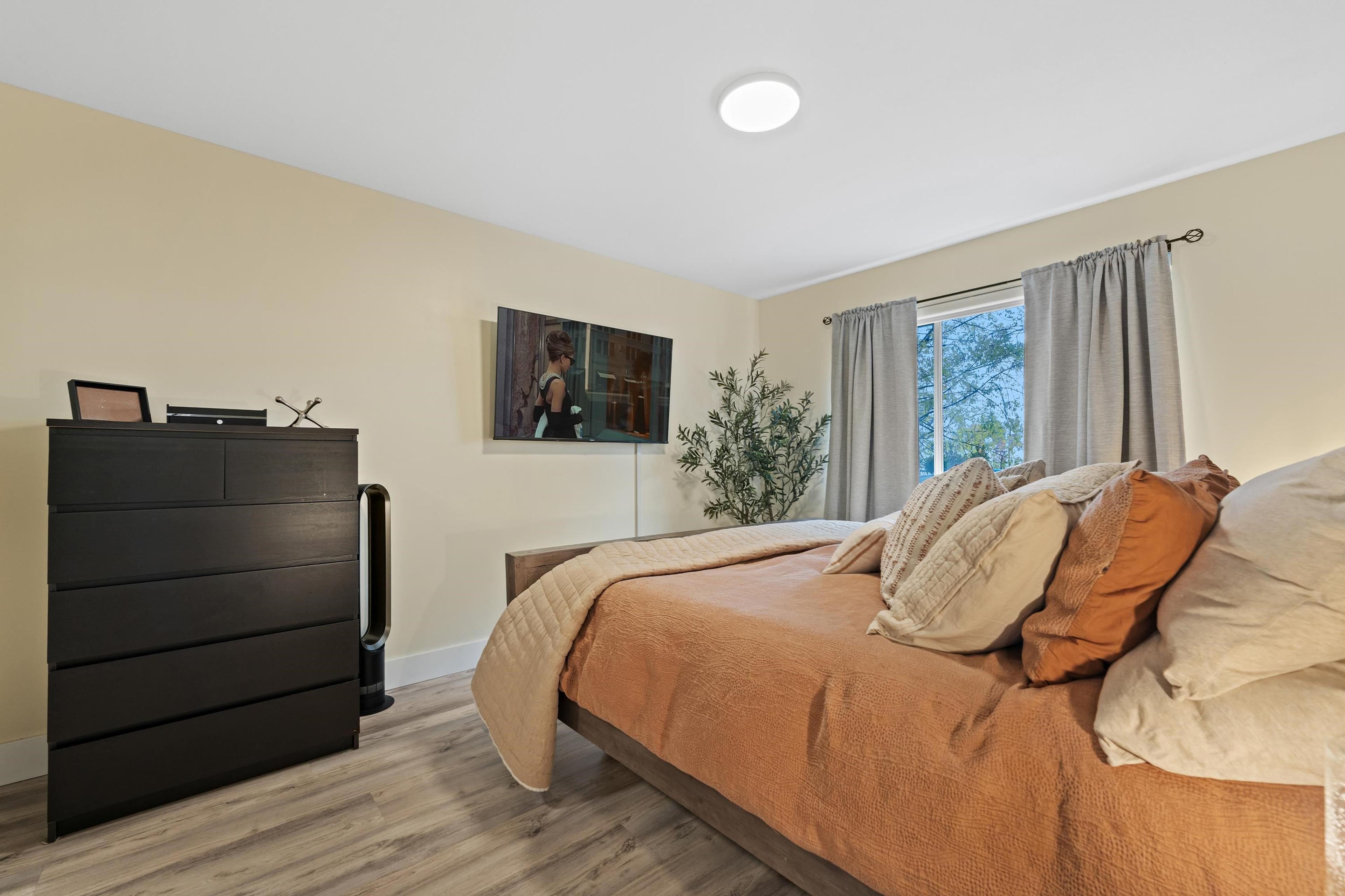 #106 32725 GEORGE FERGUSON WAY - 26