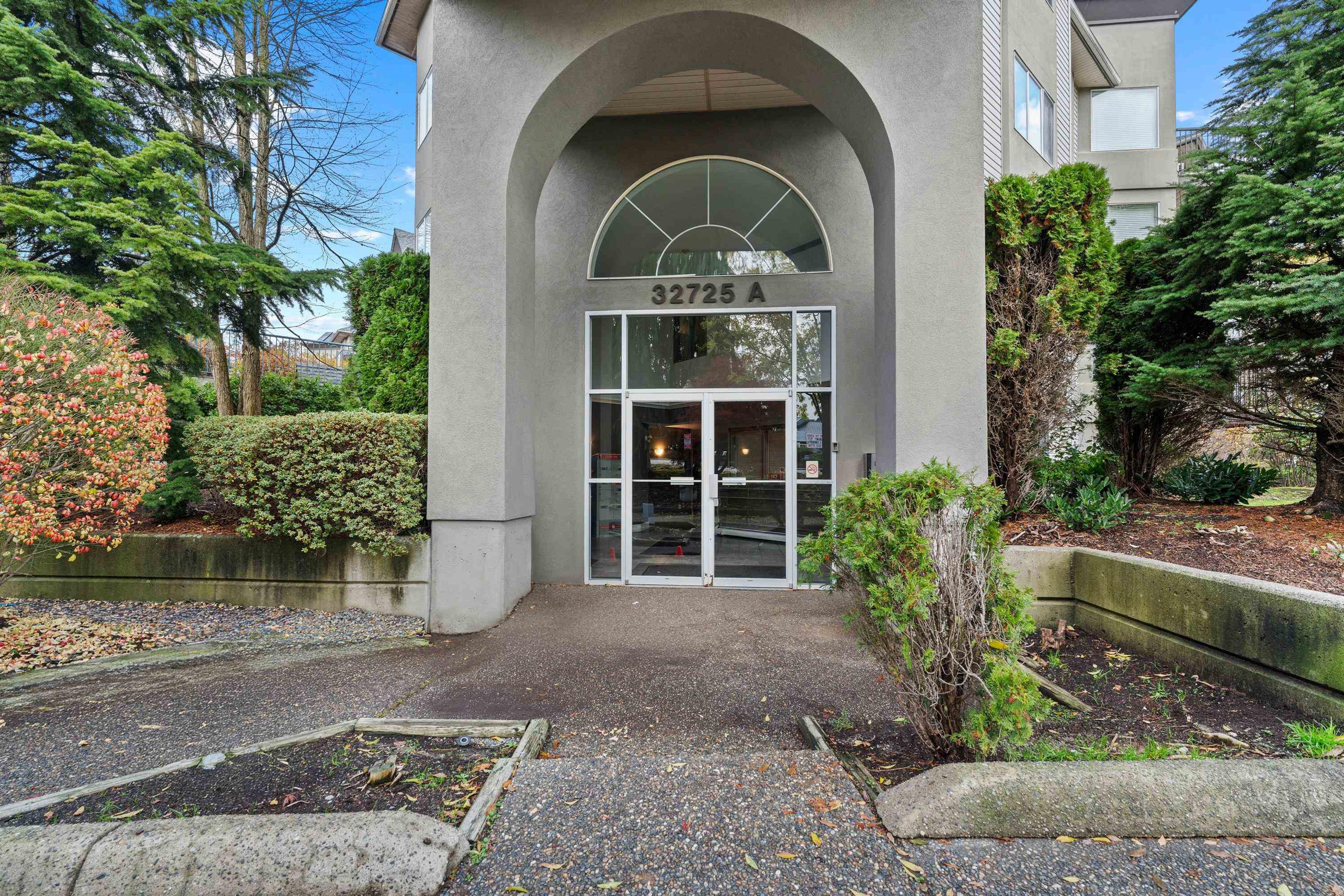 #106 32725 GEORGE FERGUSON WAY - 4