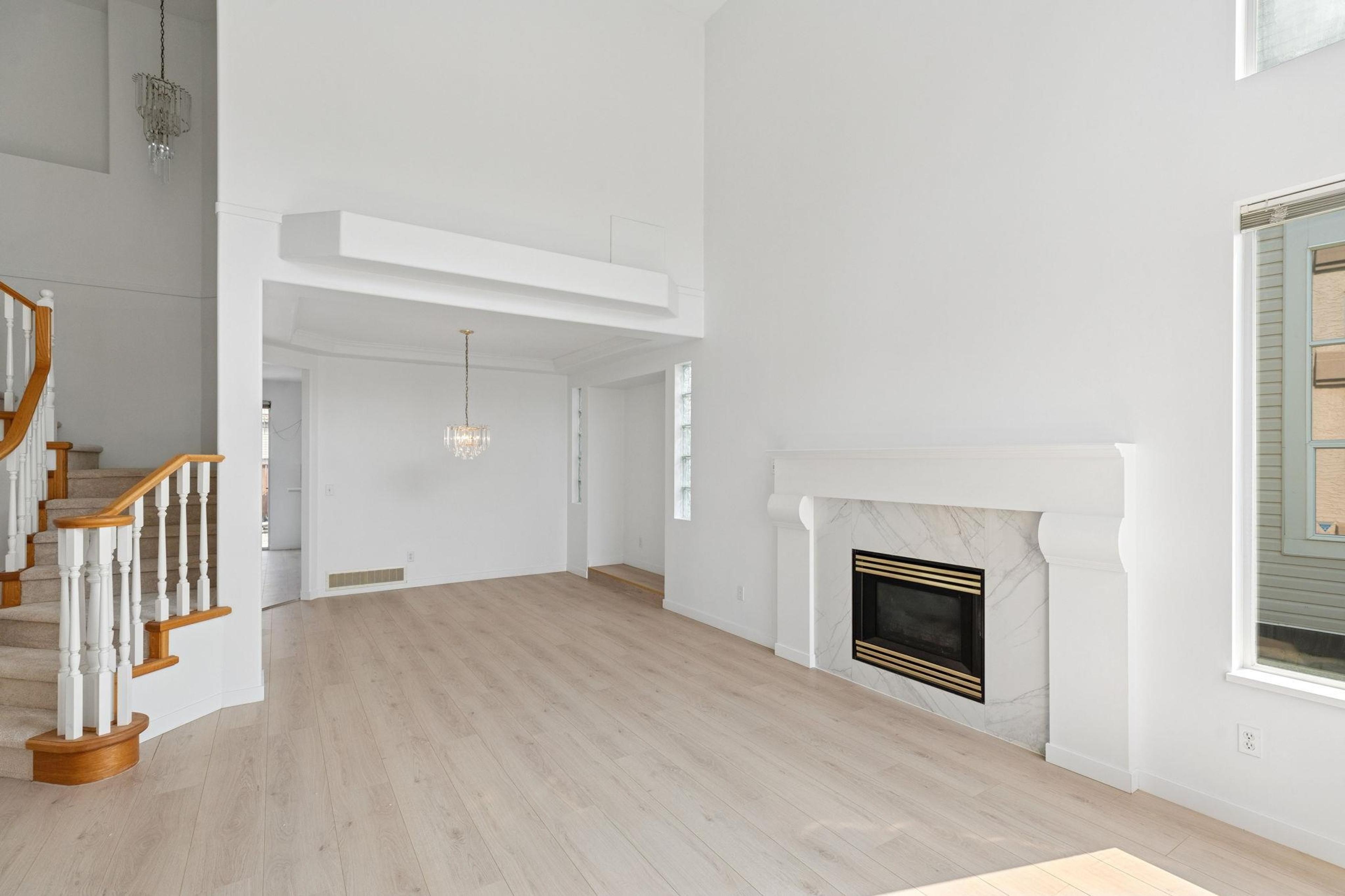 1239 THAMES CLOSE - Image 3