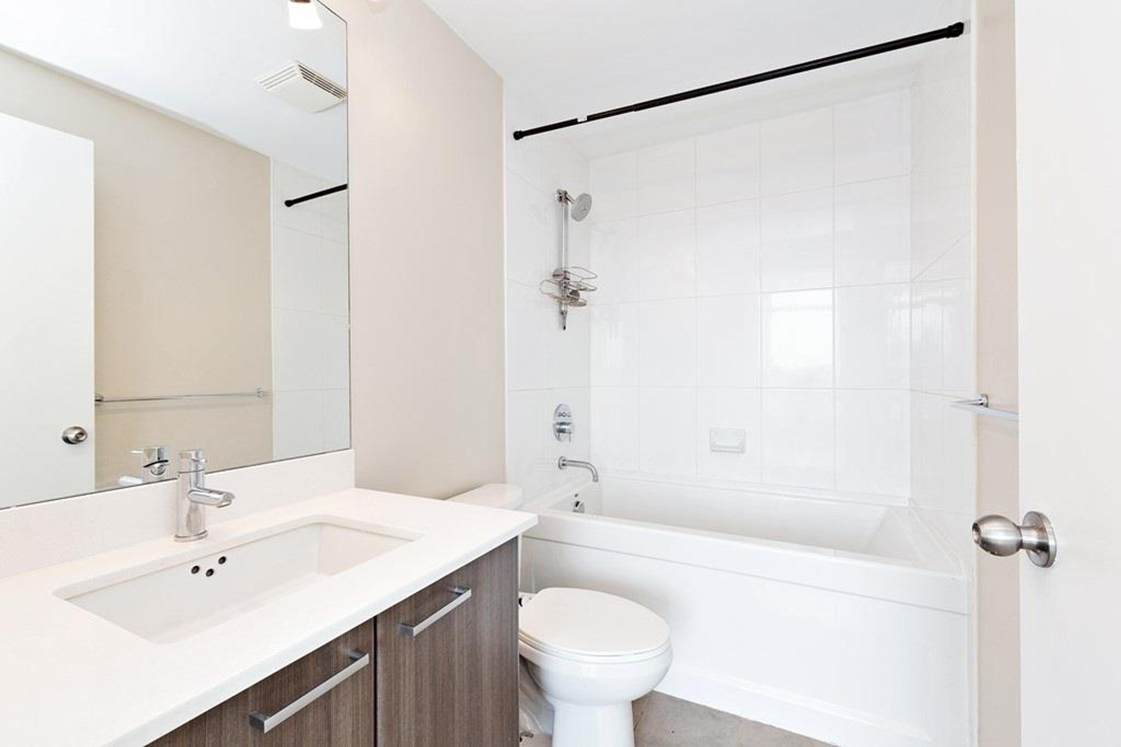 #708 2789 SHAUGHNESSY STREET - 12