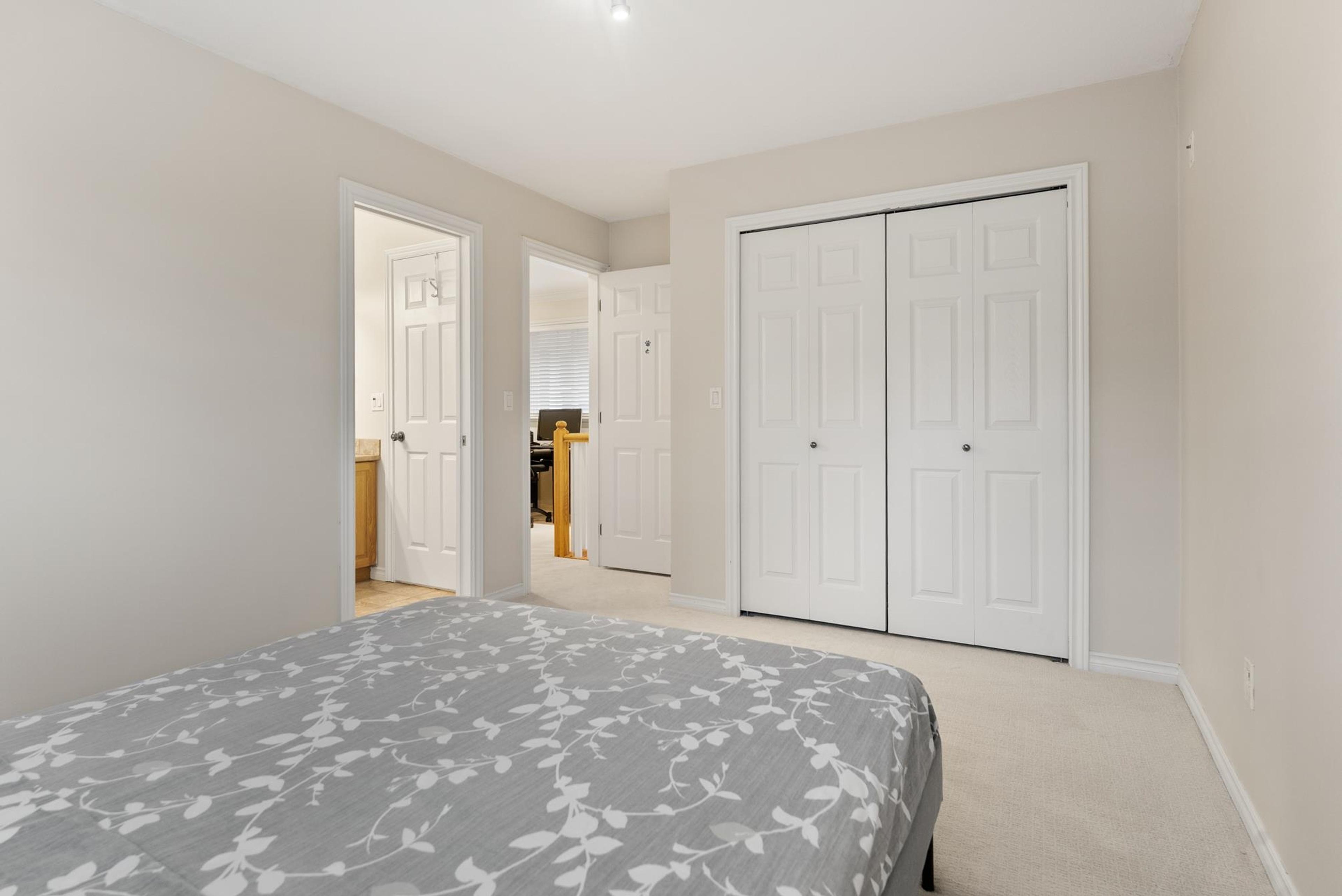 3880 GARRY STREET - 23