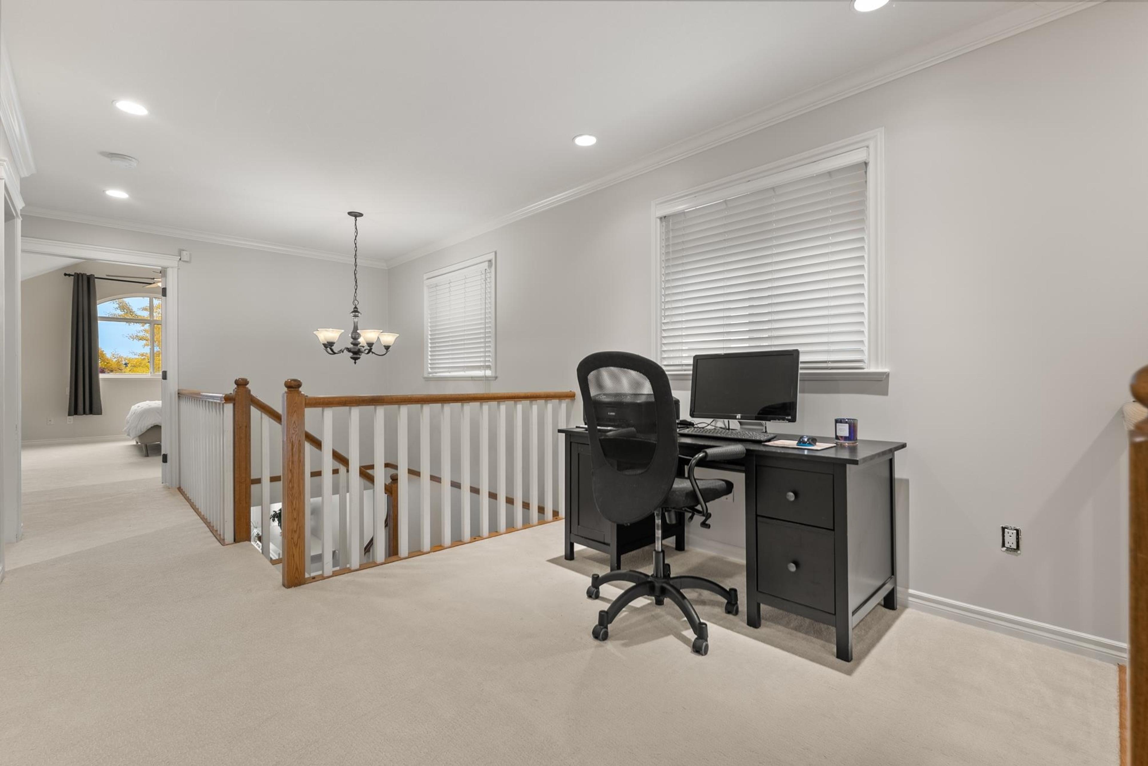 3880 GARRY STREET - 27