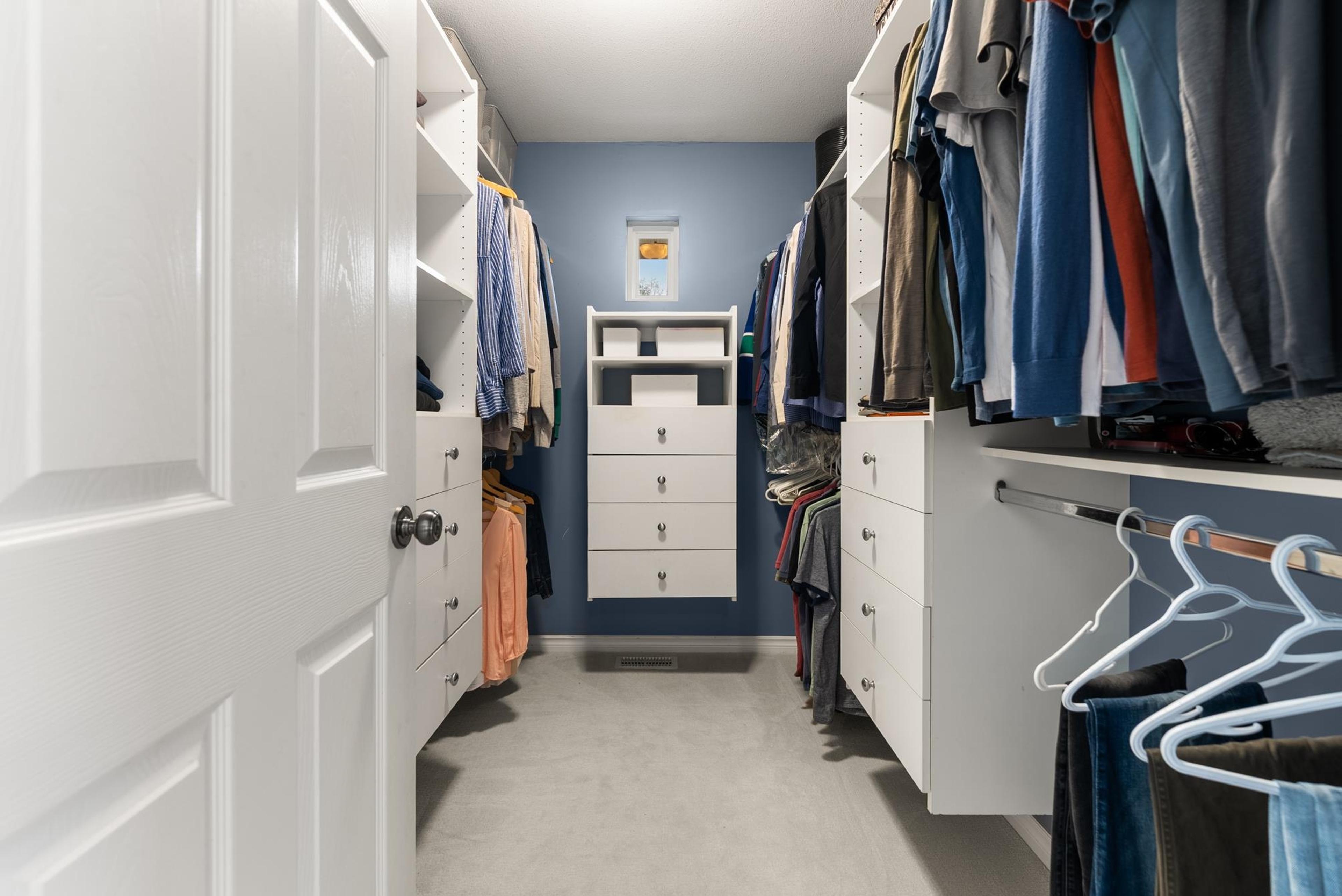 3880 GARRY STREET - 17