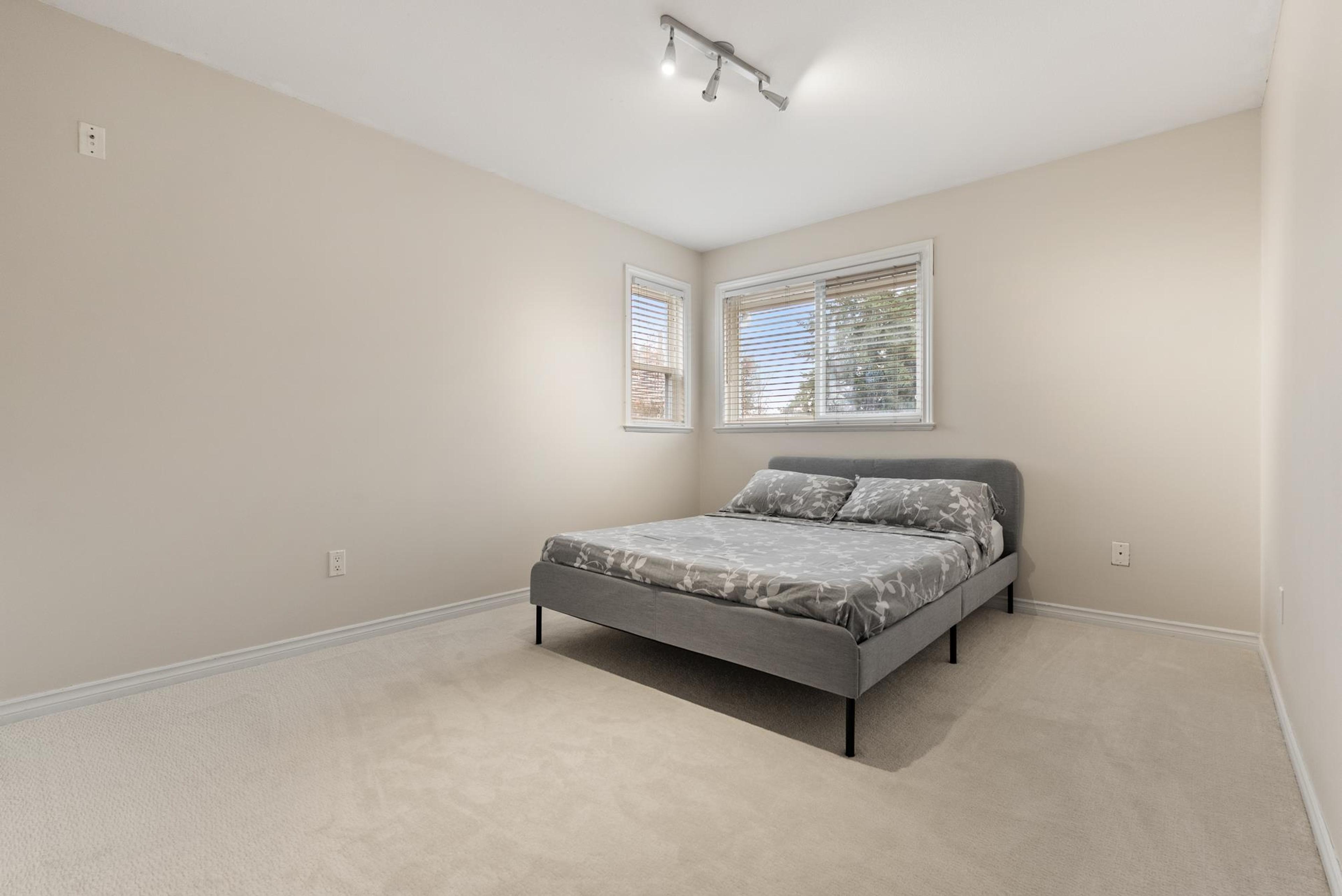 3880 GARRY STREET - 22