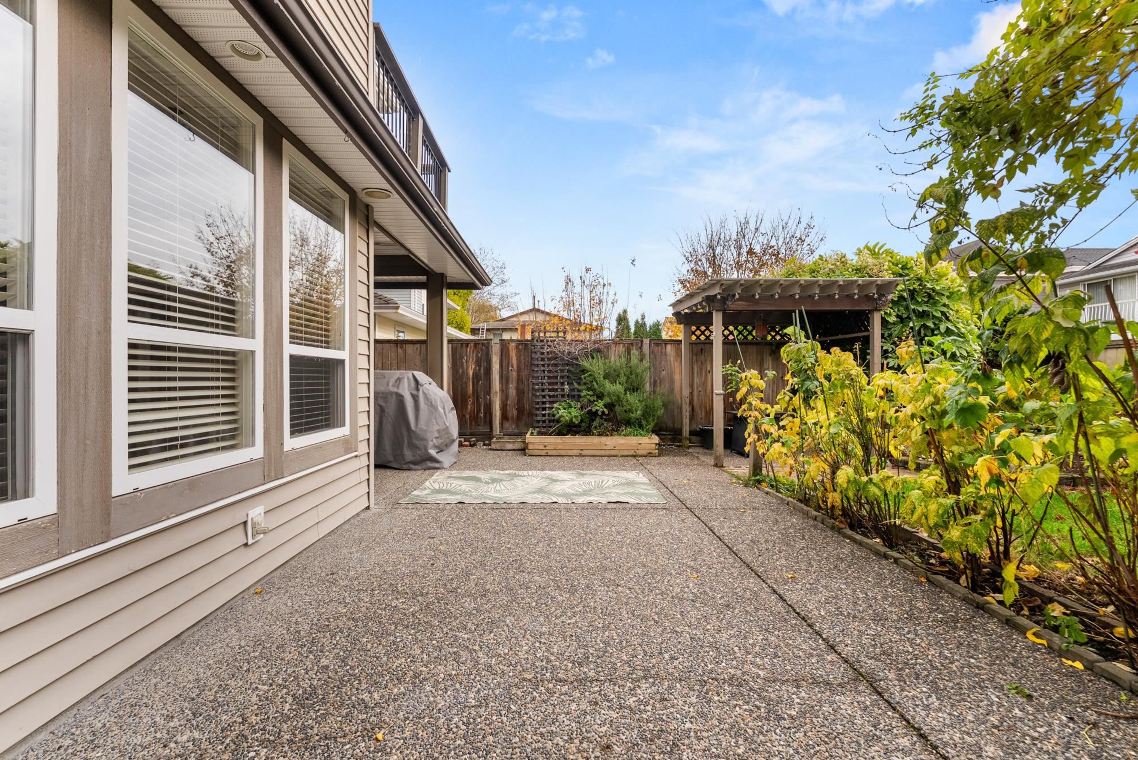 3880 GARRY STREET - 32