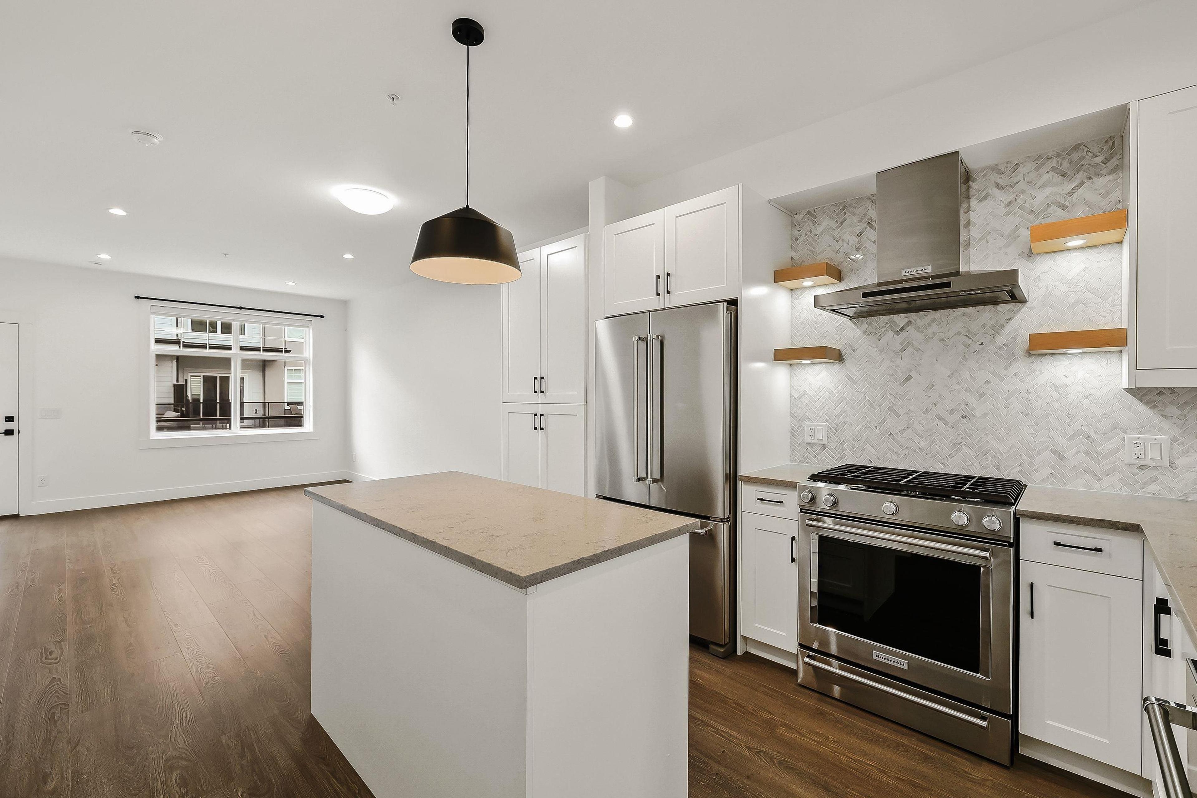 #17 22334 48 AVENUE - Image 3