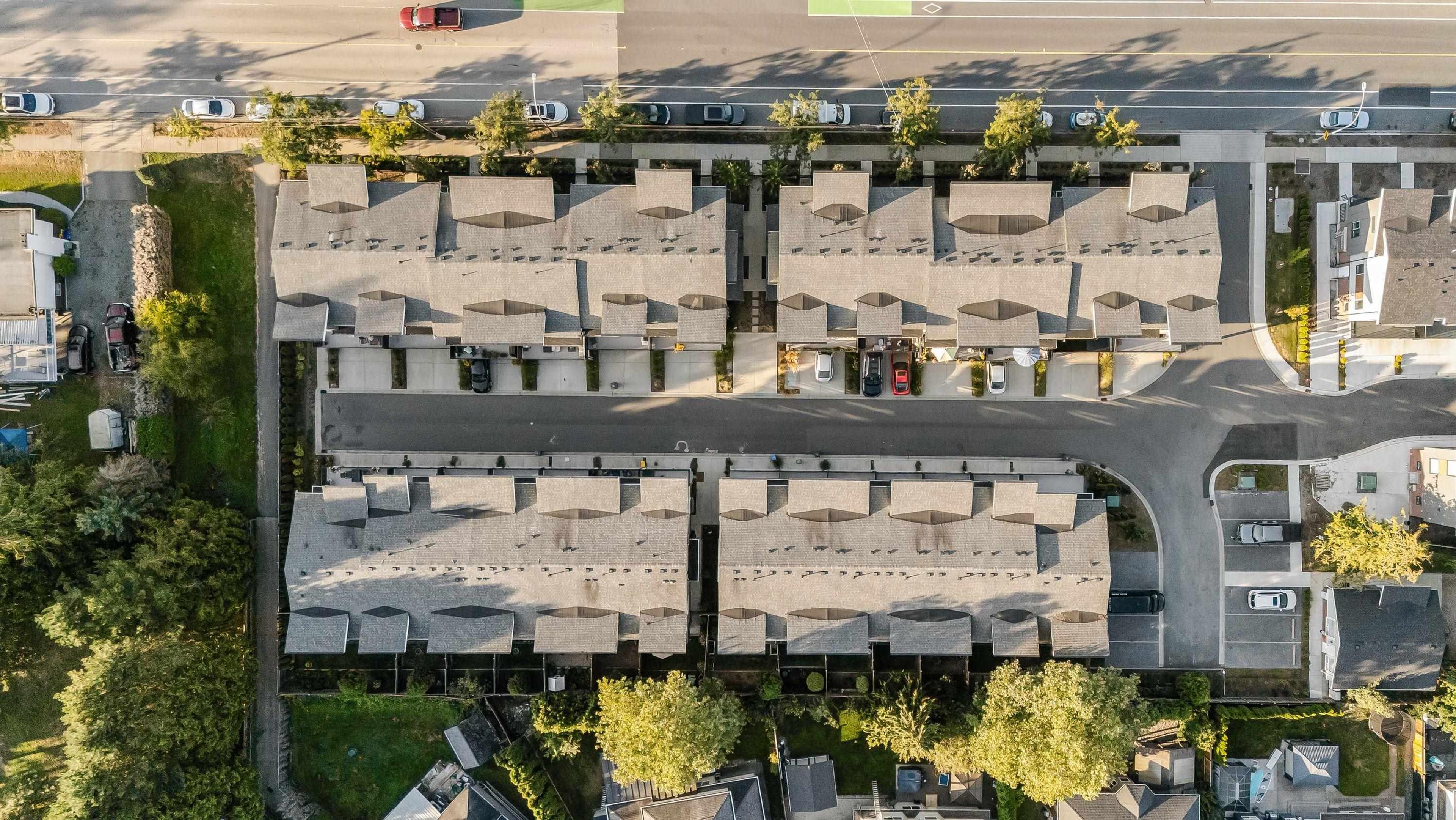 #17 22334 48 AVENUE - 29