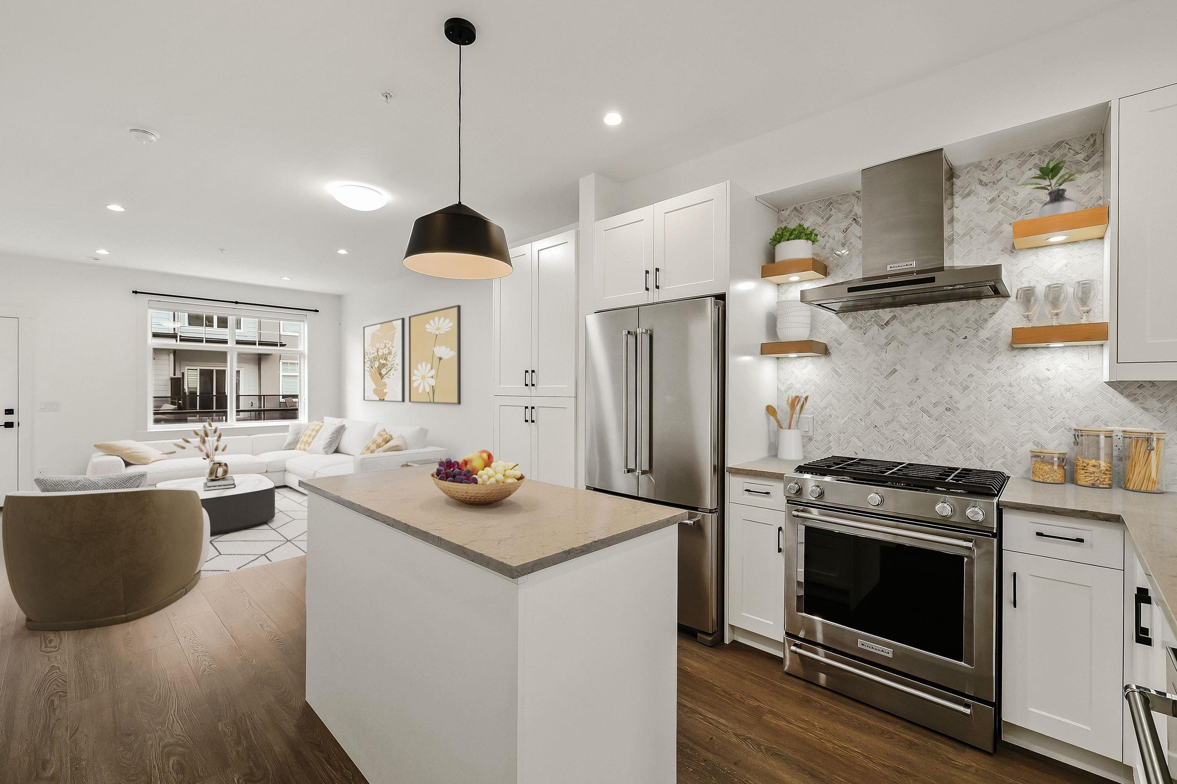 #17 22334 48 AVENUE - 4